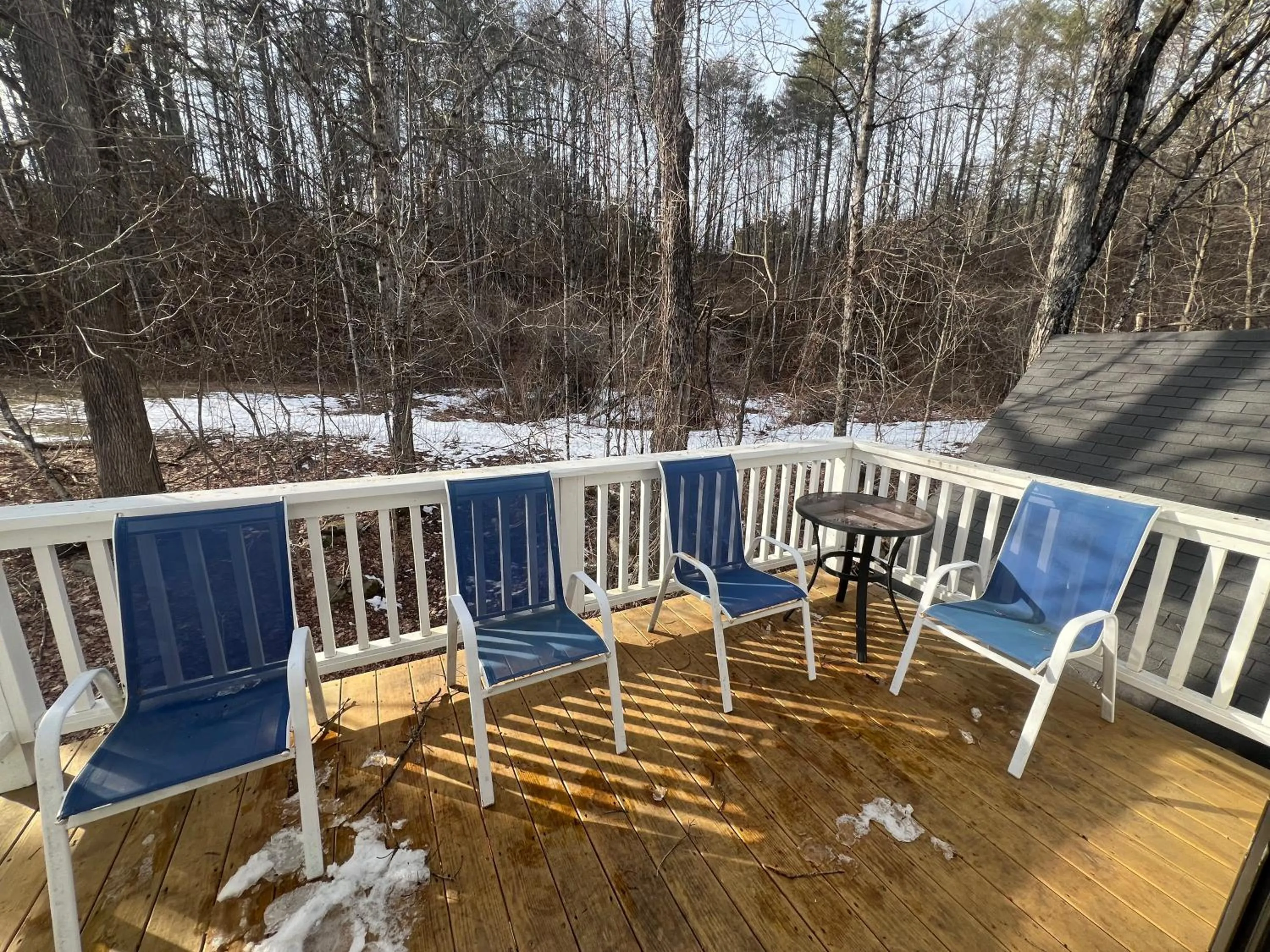 Patio in Echo Lake Inn