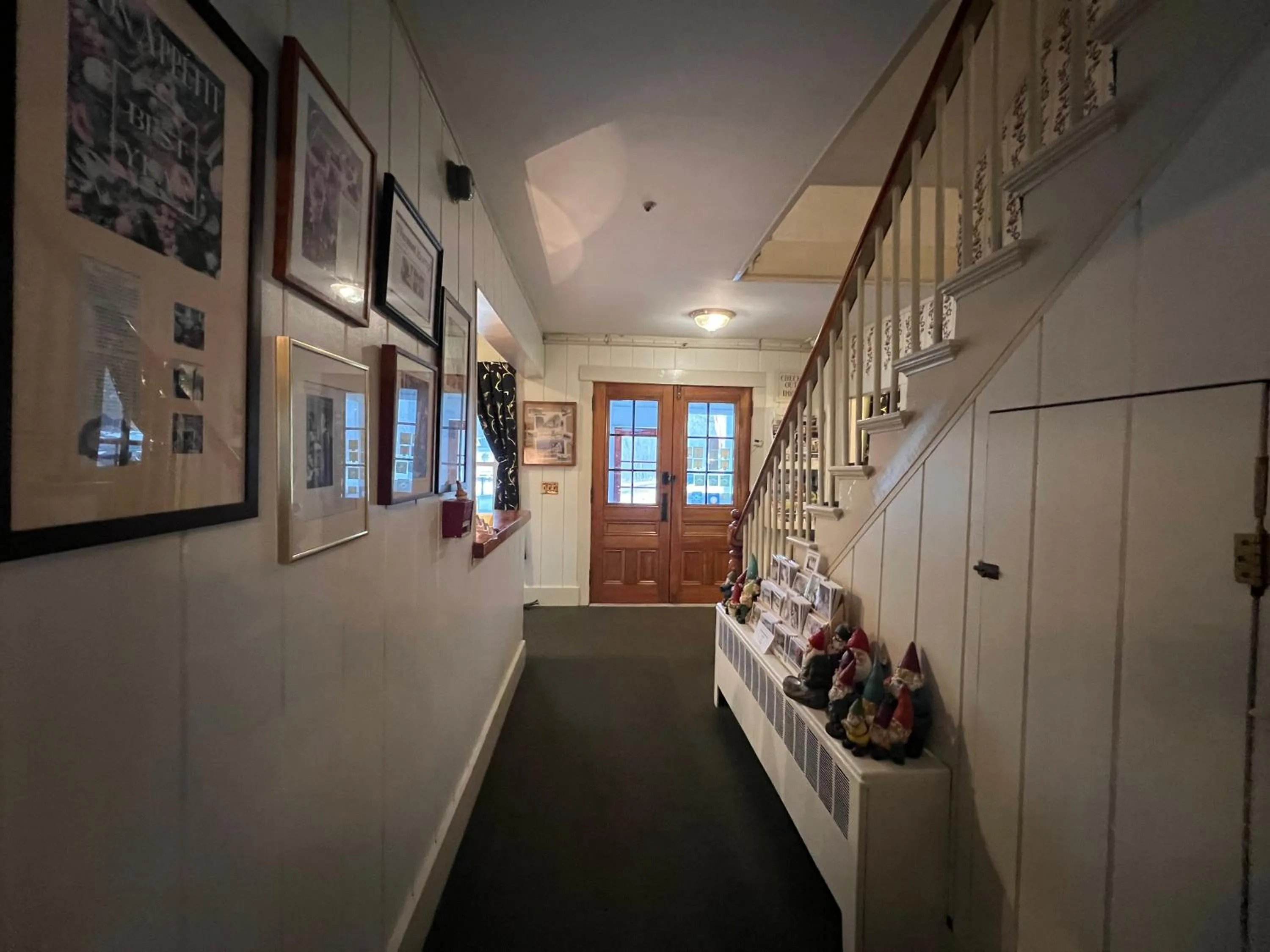 Lobby or reception in Echo Lake Inn