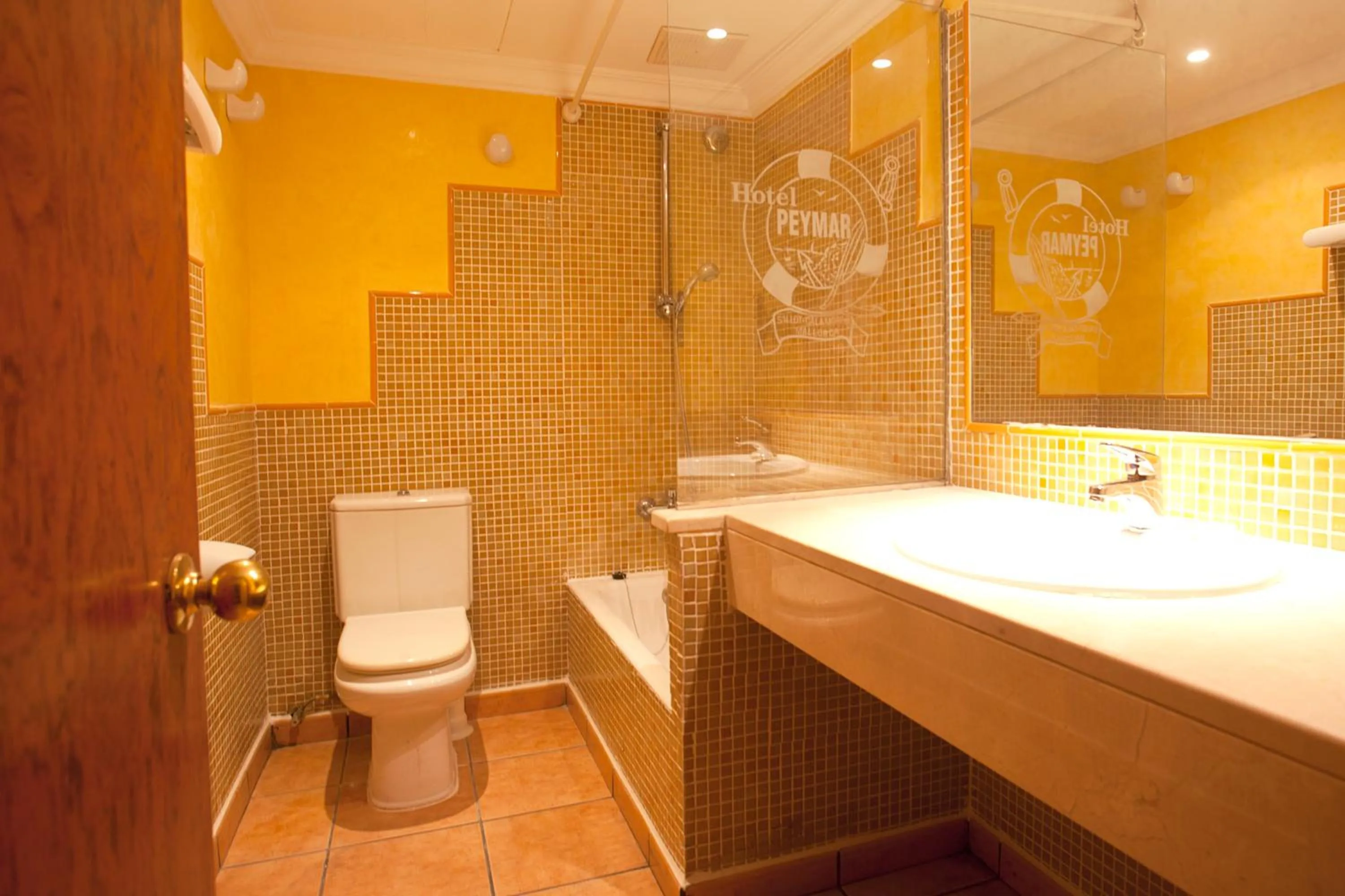 Toilet in Mix Peymar