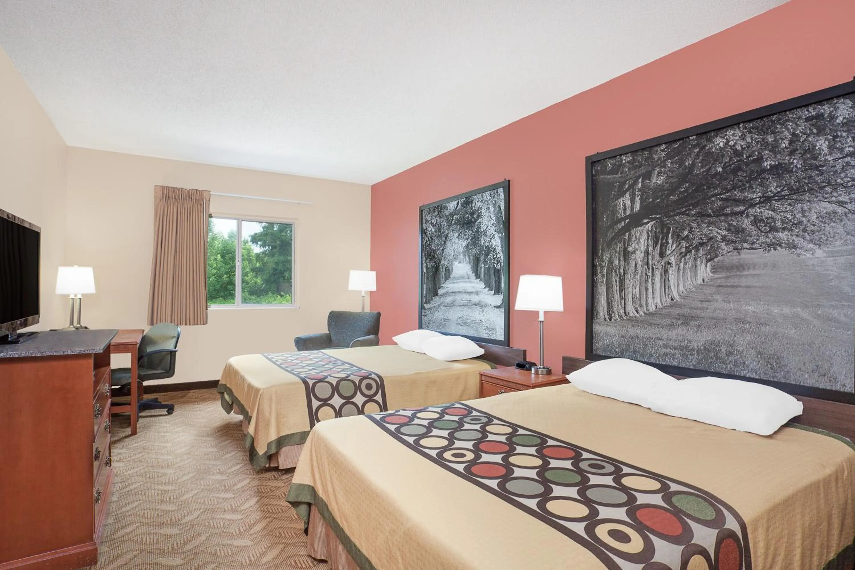 Bedroom, Bed in Super 8 by Wyndham Central City