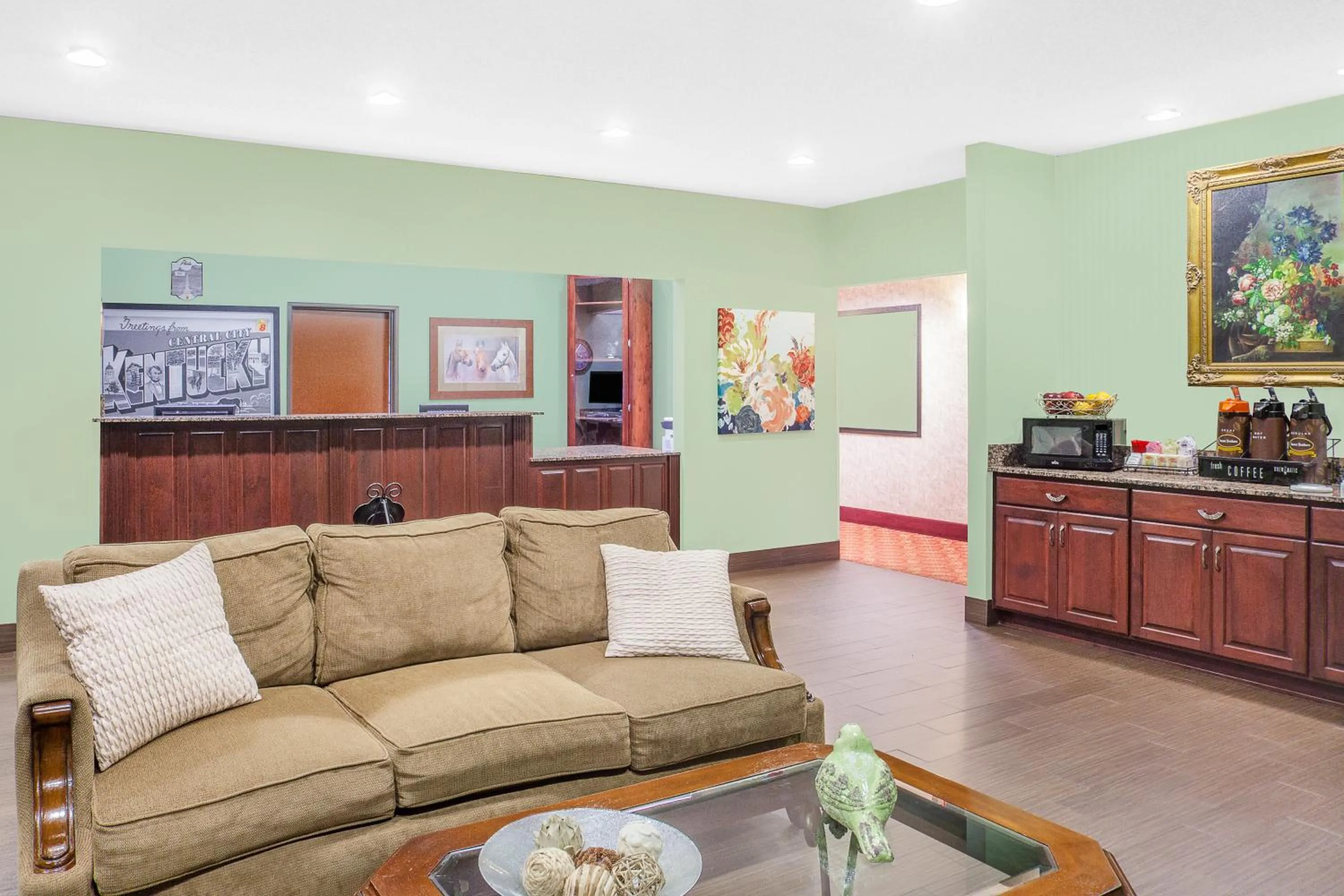 Lobby or reception in Super 8 by Wyndham Central City