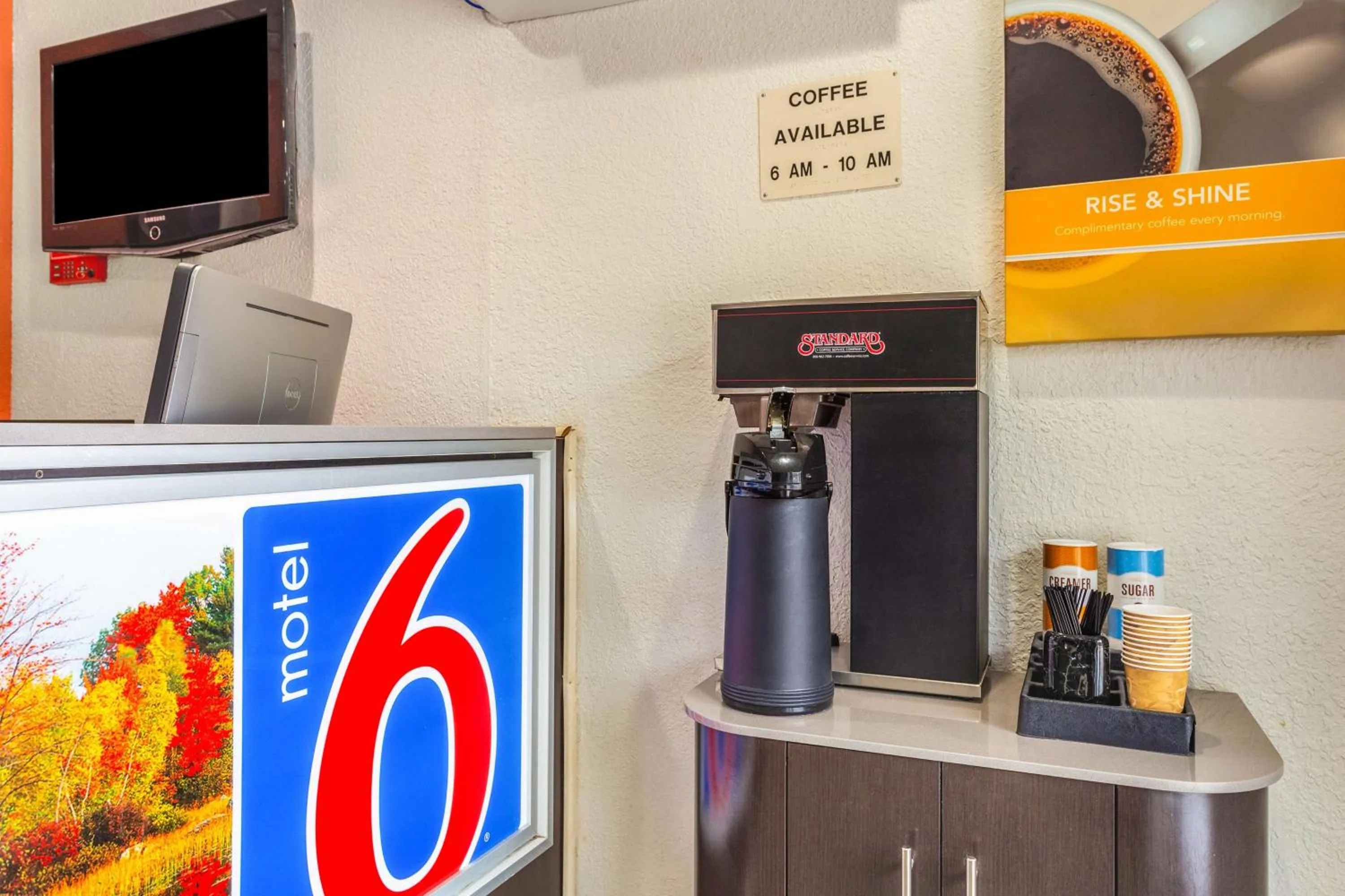 Restaurant/places to eat in Motel 6-Huntington, WV