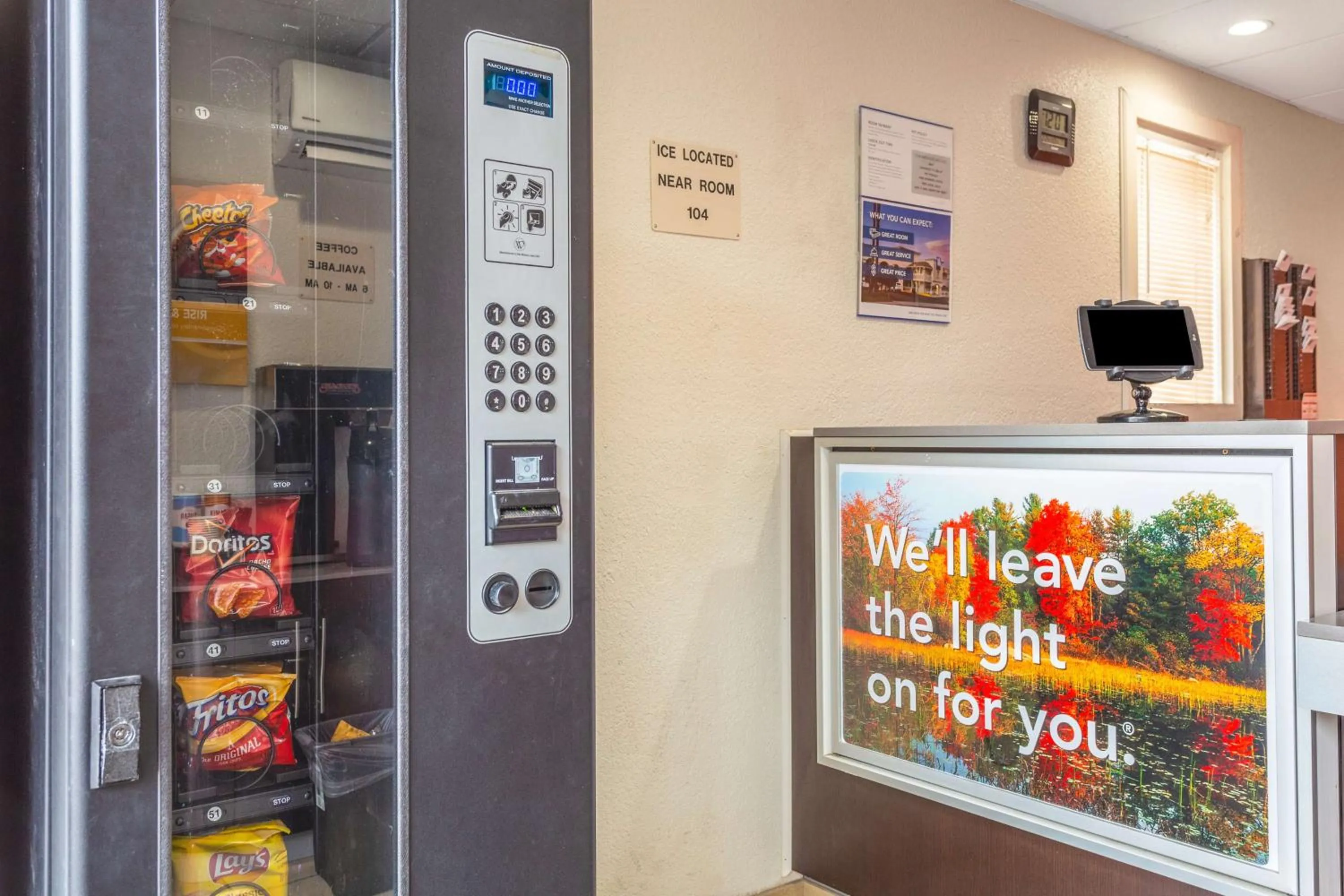 Property building in Motel 6-Huntington, WV