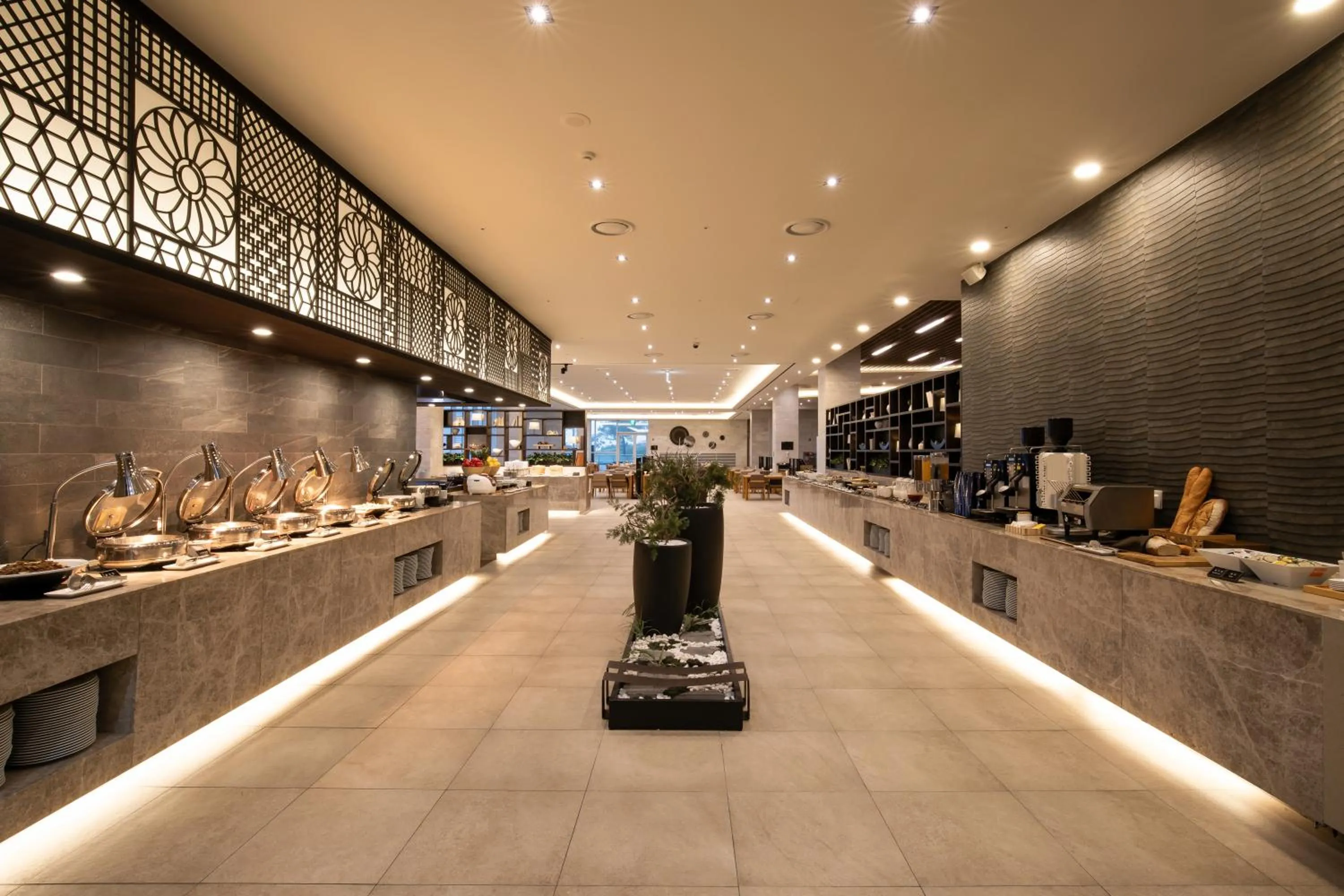 Restaurant/places to eat in Sono Belle Cheongsong