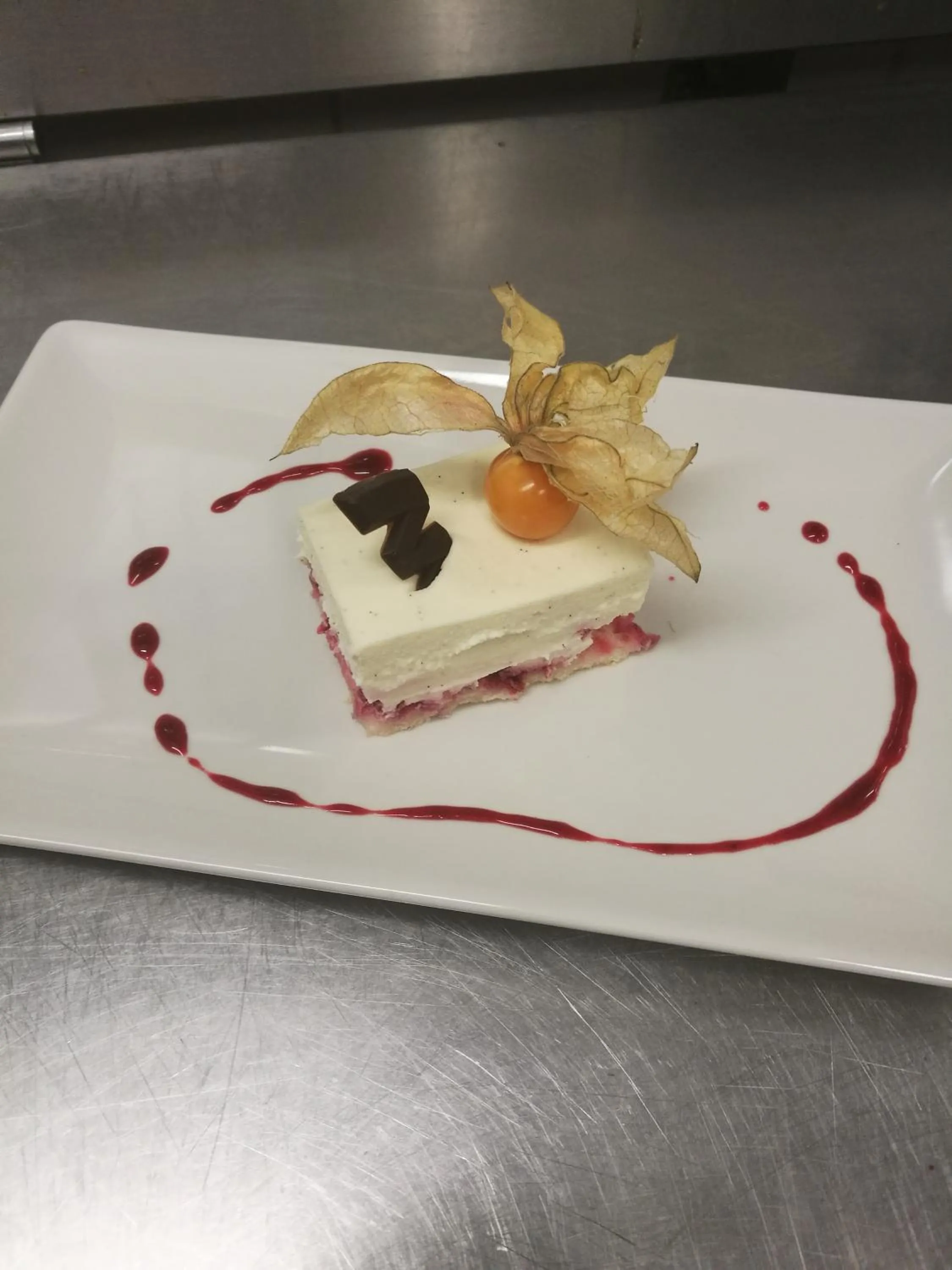 Food and drinks in The Originals City, L'Haut' Aile, Coquelles-Calais Tunnel s/Manche L'HAUTAILE