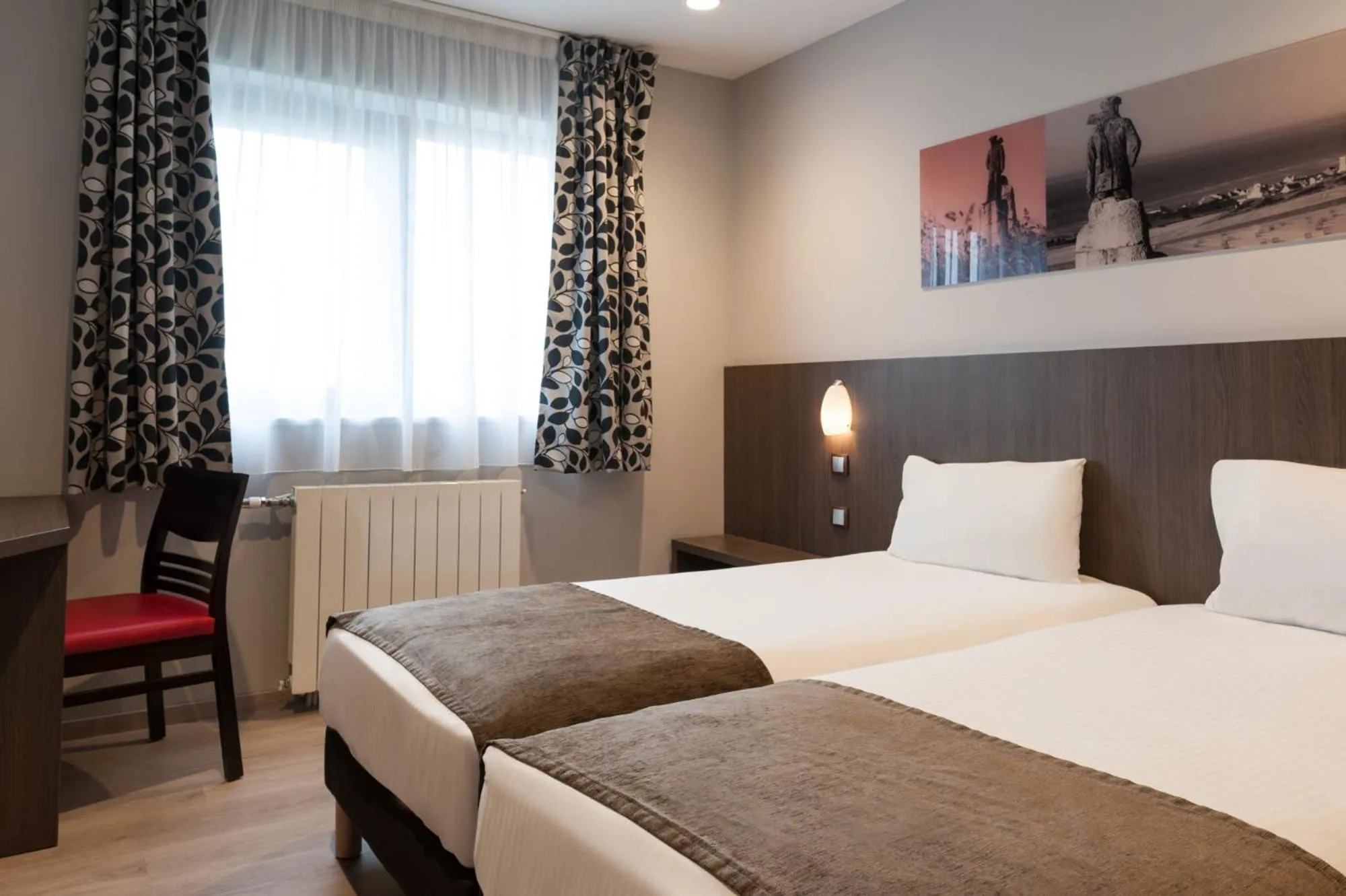 Bed in The Originals City, L'Haut' Aile, Coquelles-Calais Tunnel s/Manche L'HAUTAILE