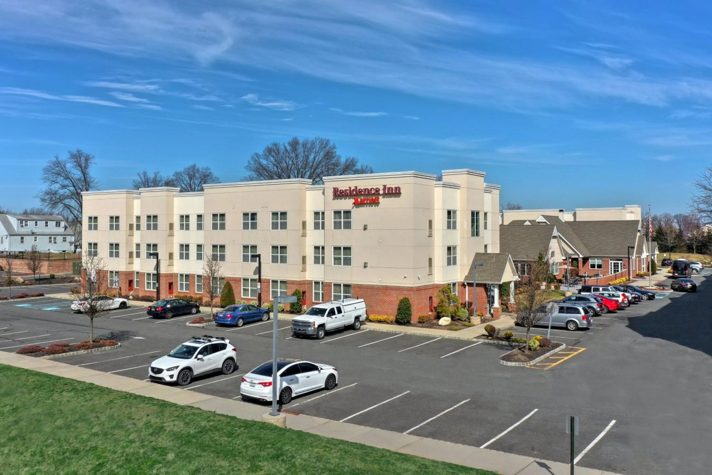Property building in Residence Inn by Marriott Woodbridge Edison/Raritan Center