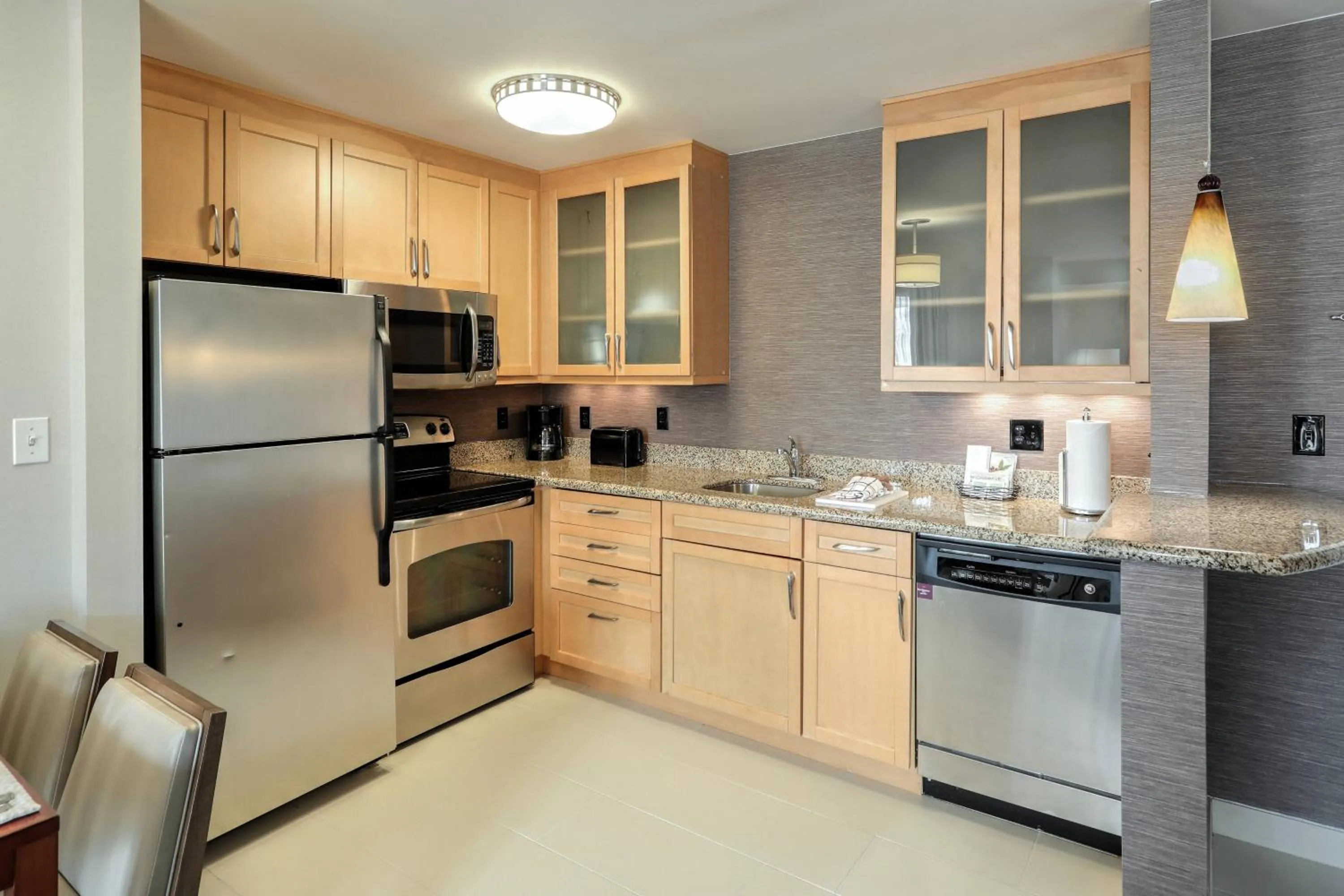 Bedroom in Residence Inn by Marriott Woodbridge Edison/Raritan Center