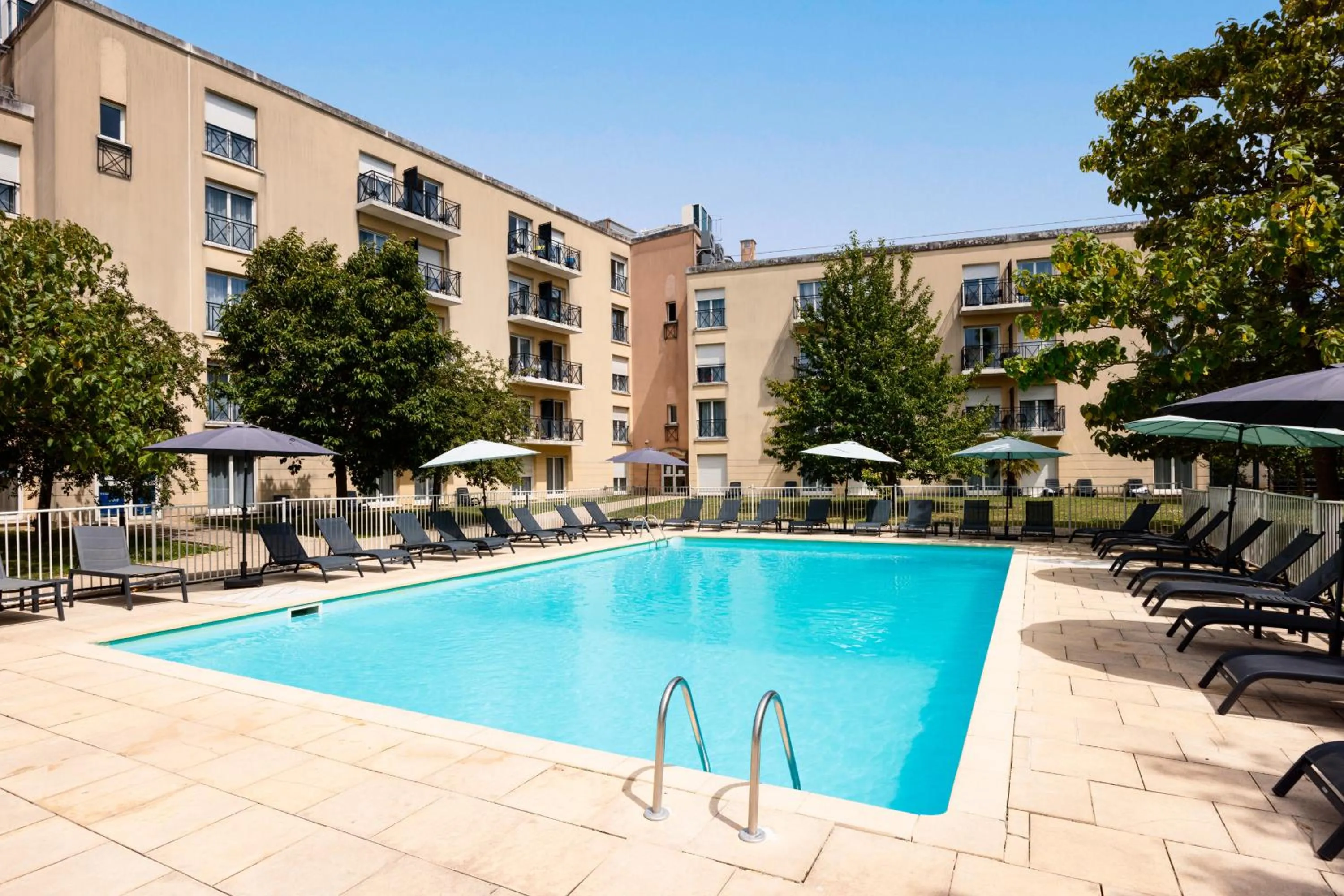 Swimming pool in Residence du Parc - Val D'Europe