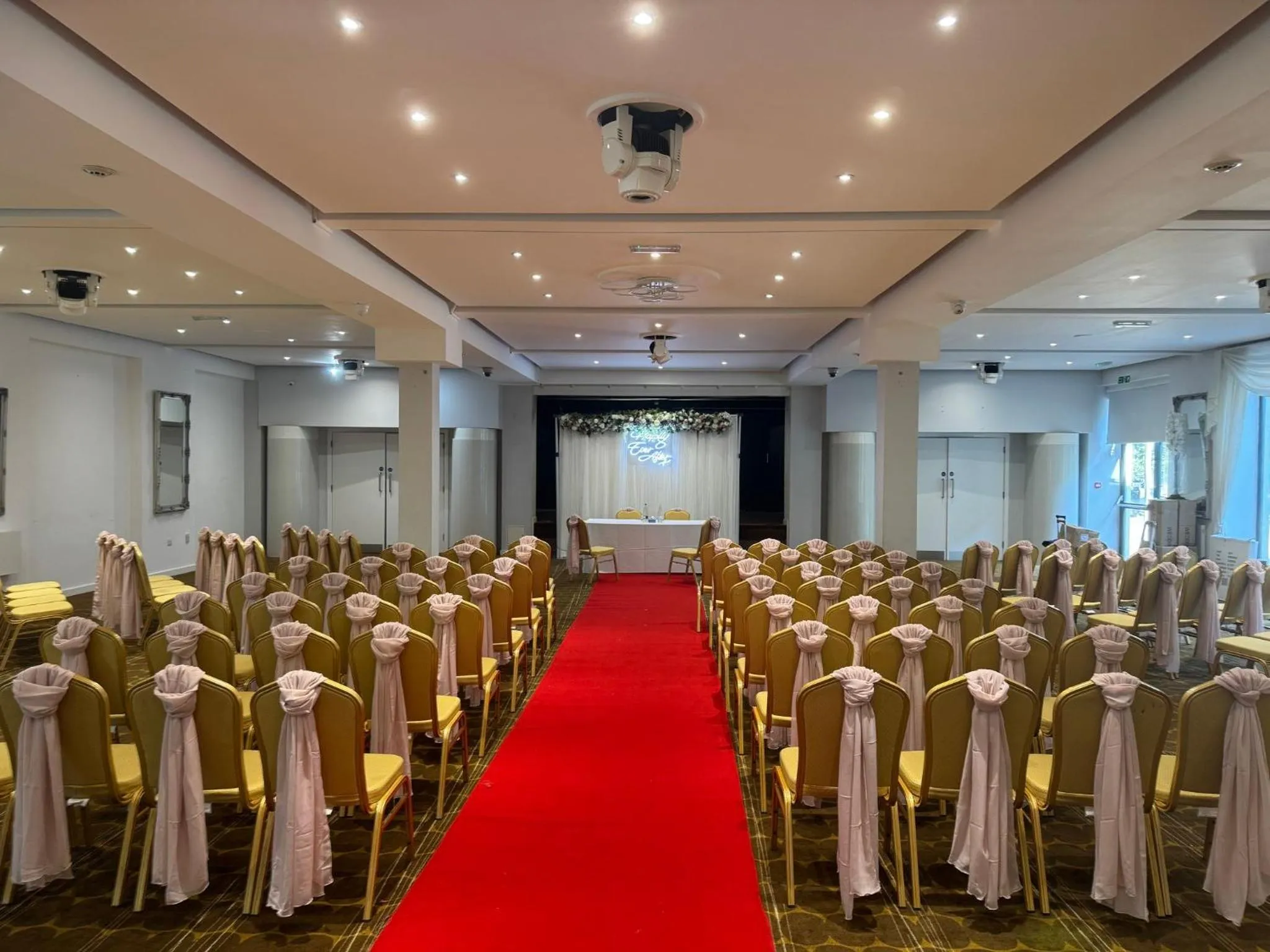 Meeting/conference room in Holiday Inn Sittingbourne by IHG