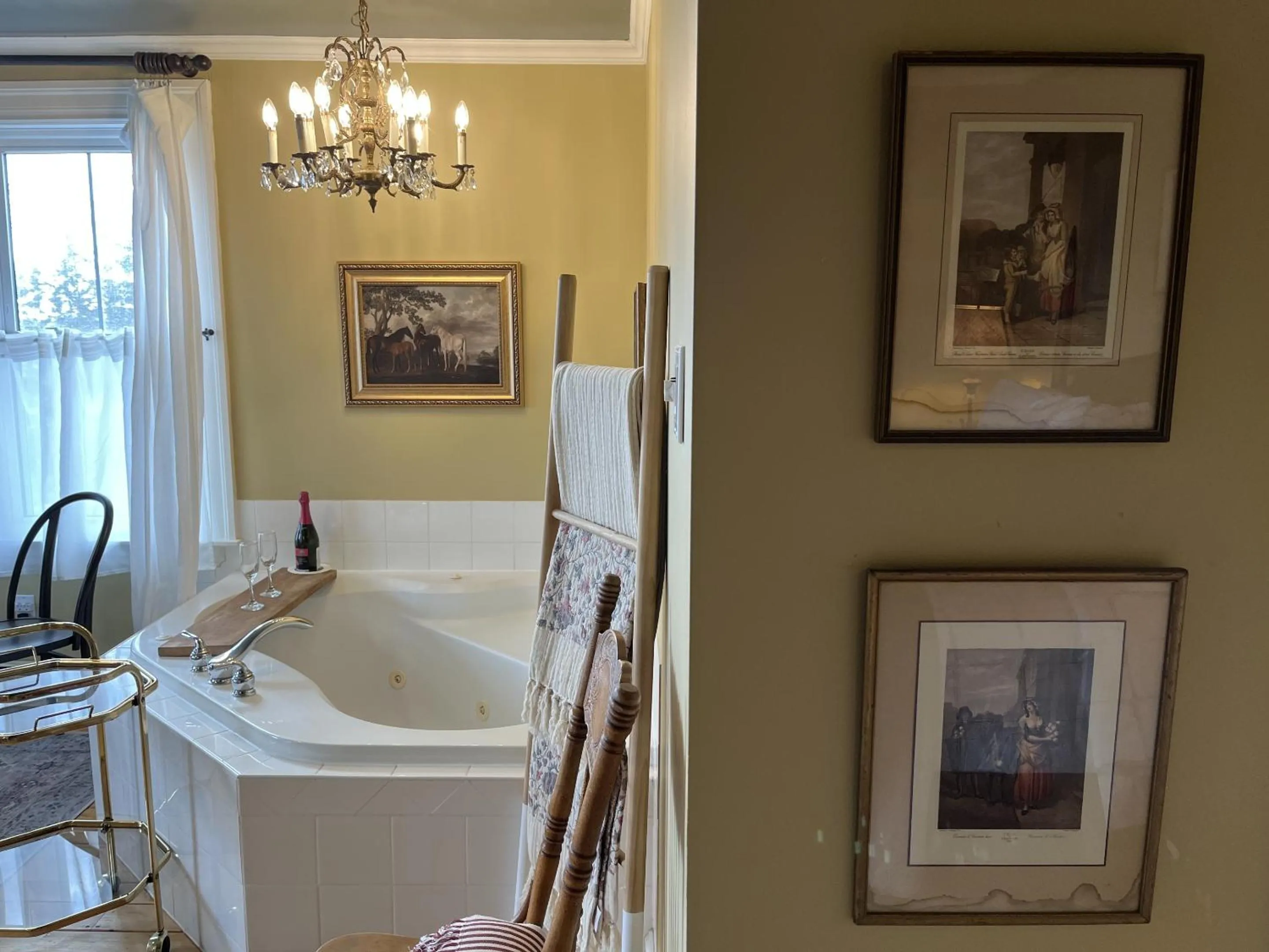 Bedroom in Surfside Inn