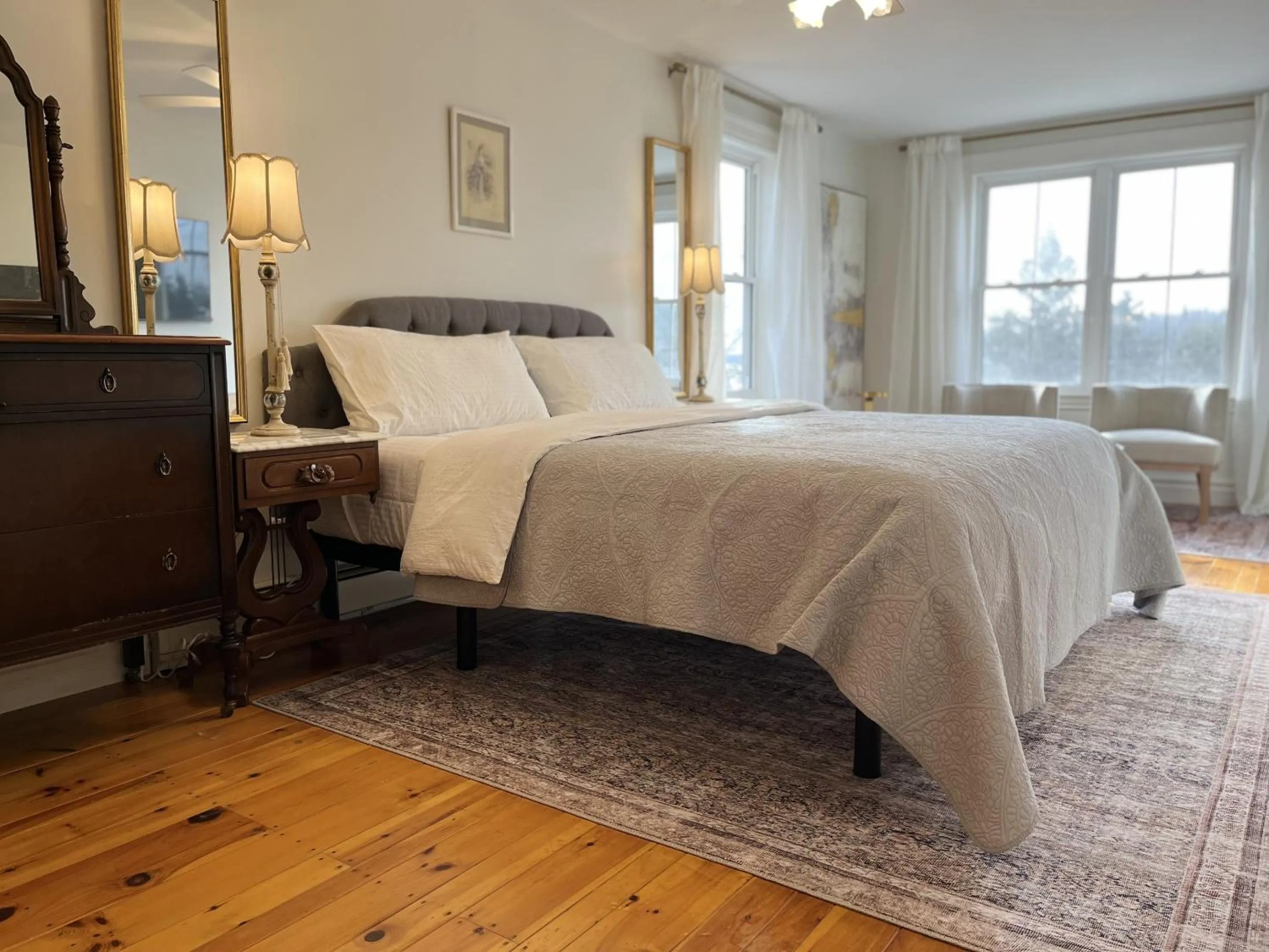 Bedroom, Bed in Surfside Inn