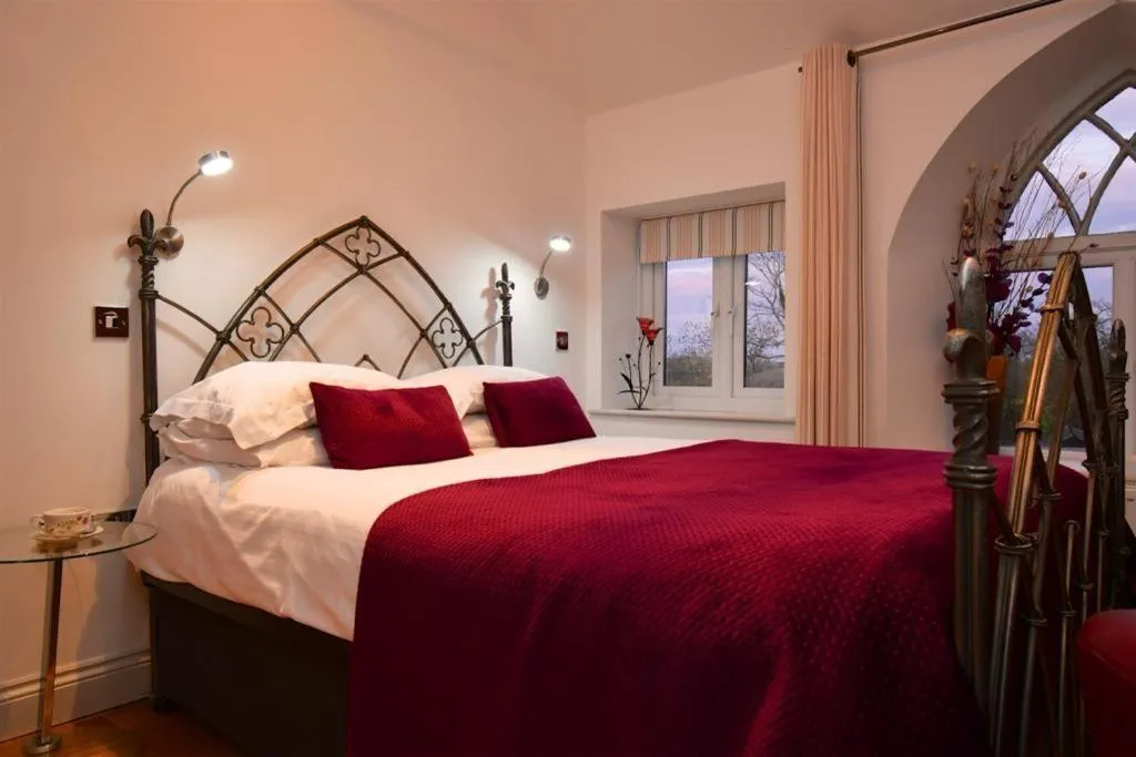 Tudor Lodge Bed & Breakfast