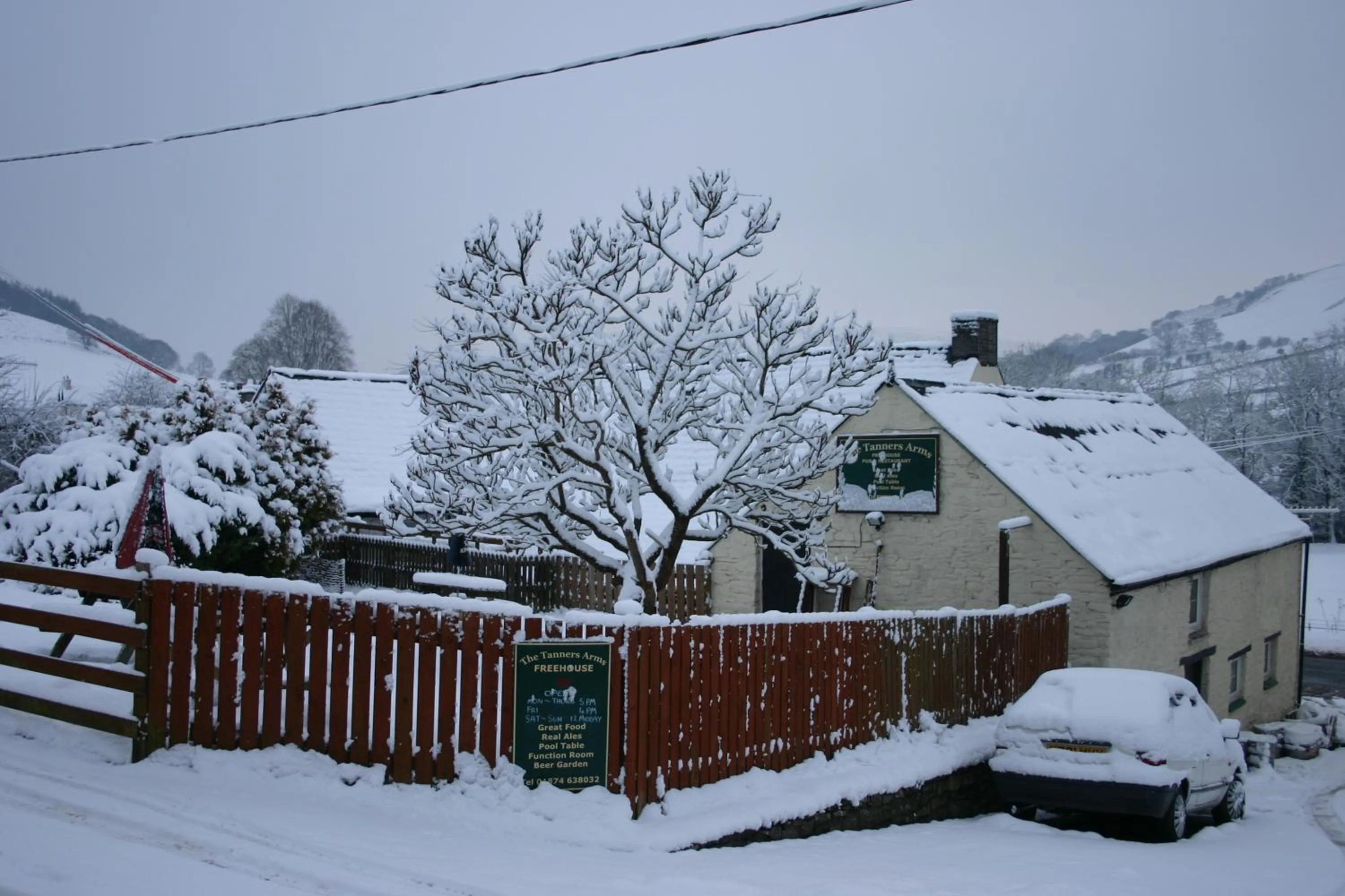 Facade/entrance in The Tanners Arms