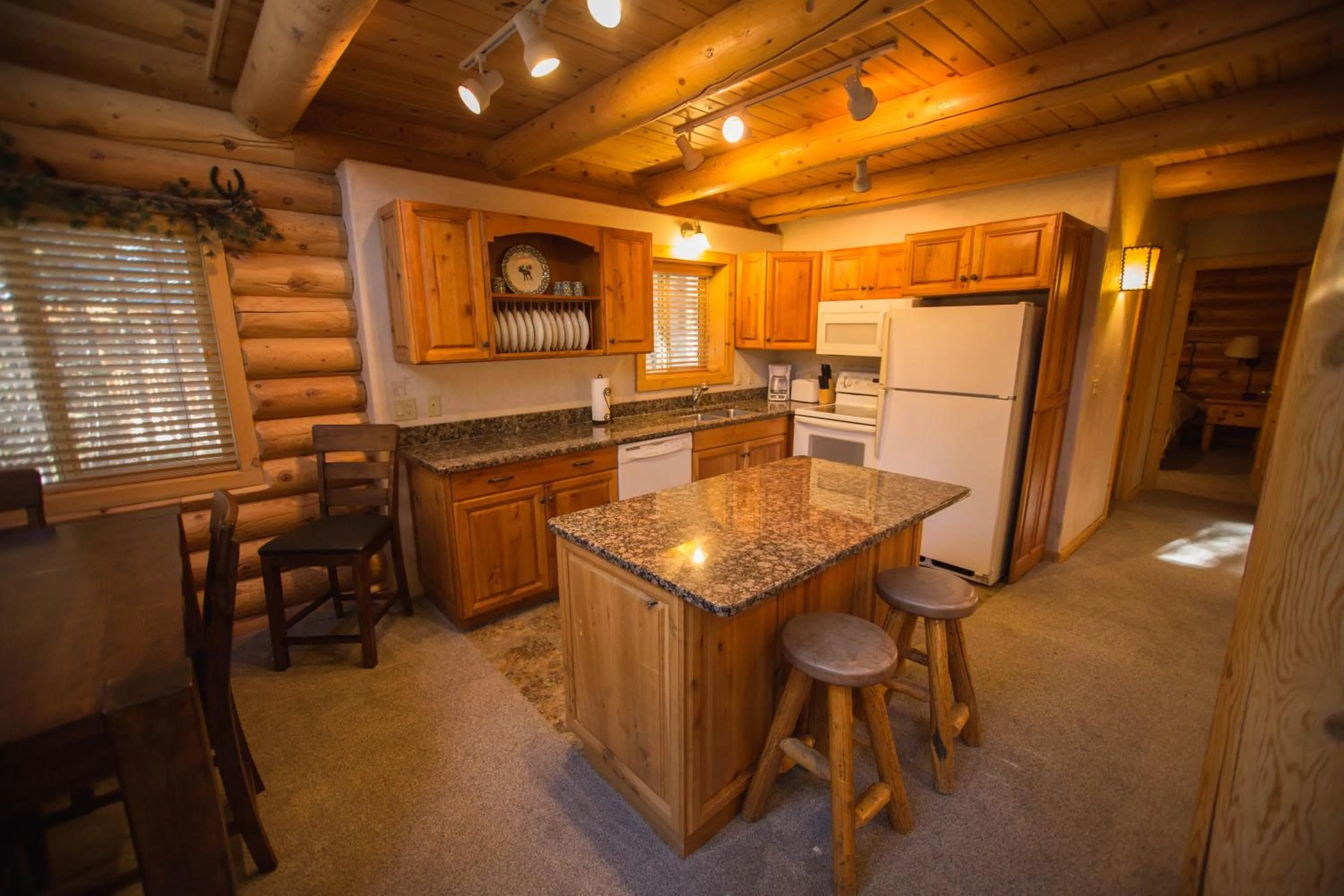 Kitchen or kitchenette in The Pines at Island Park