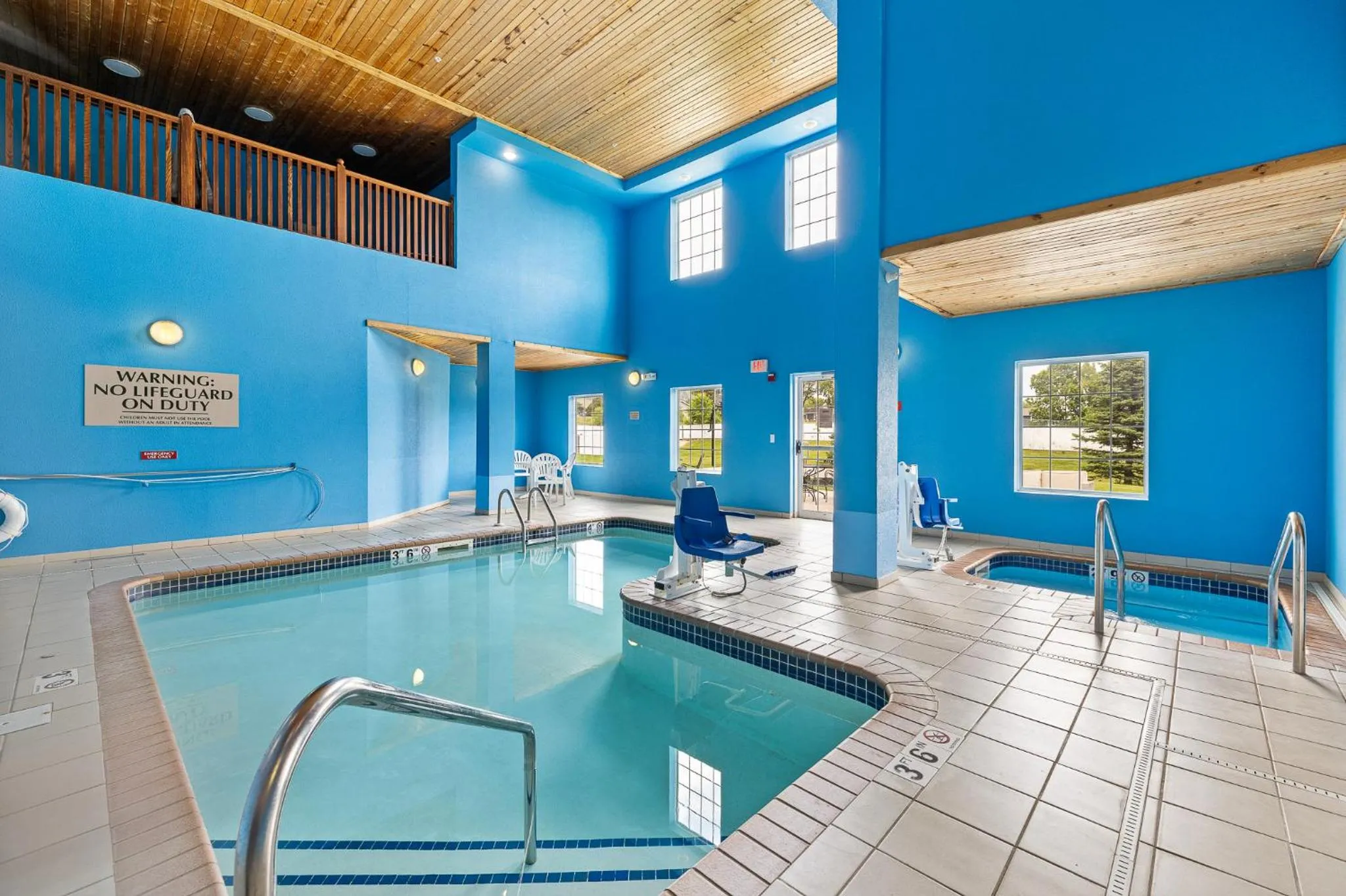 Swimming pool in GrandStay Residential Suites Rapid City