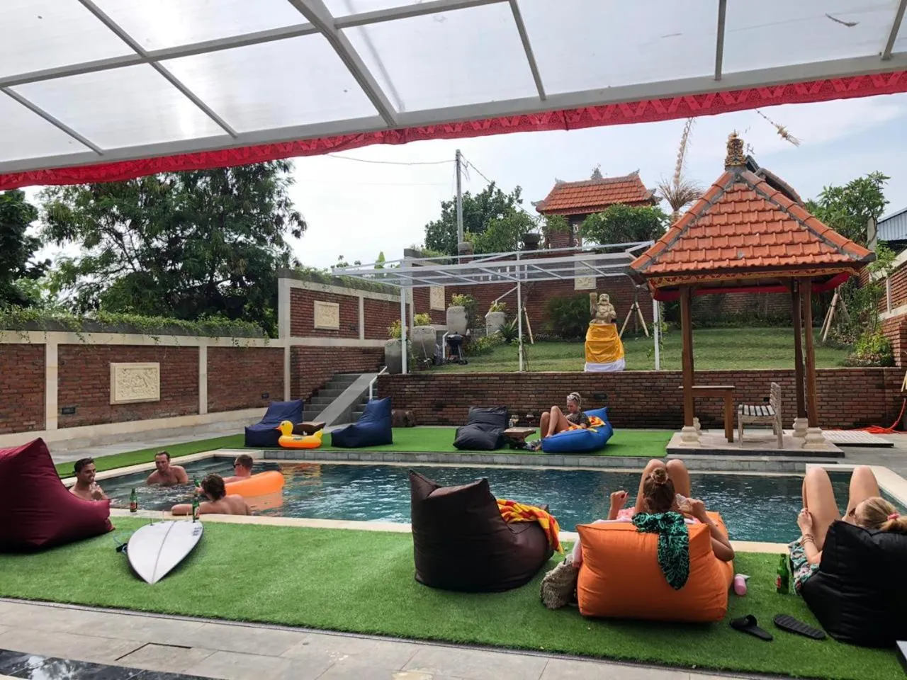 Garden in Oka's Guest House Canggu