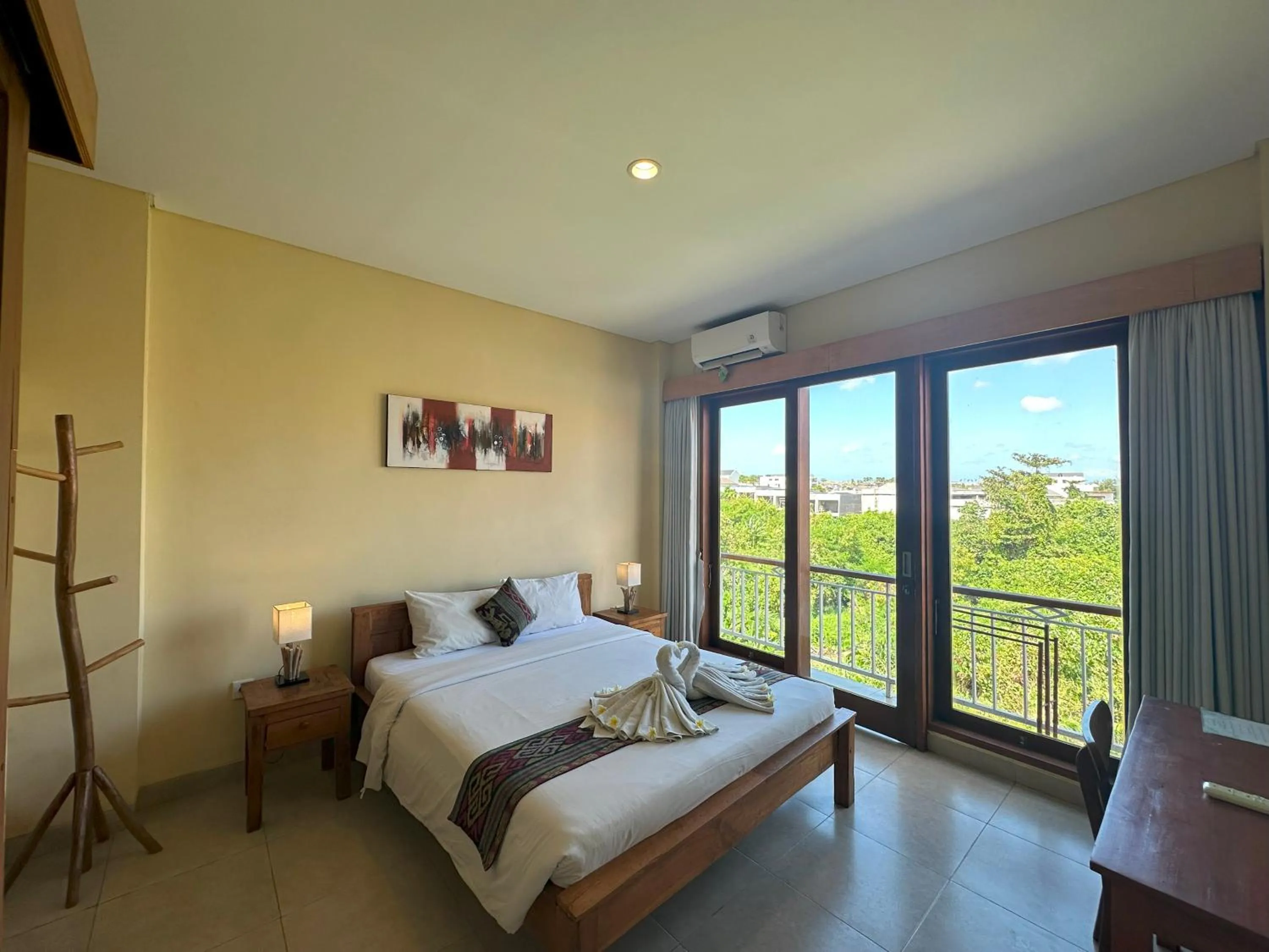 View (from property/room), Bed in Oka's Guest House Canggu