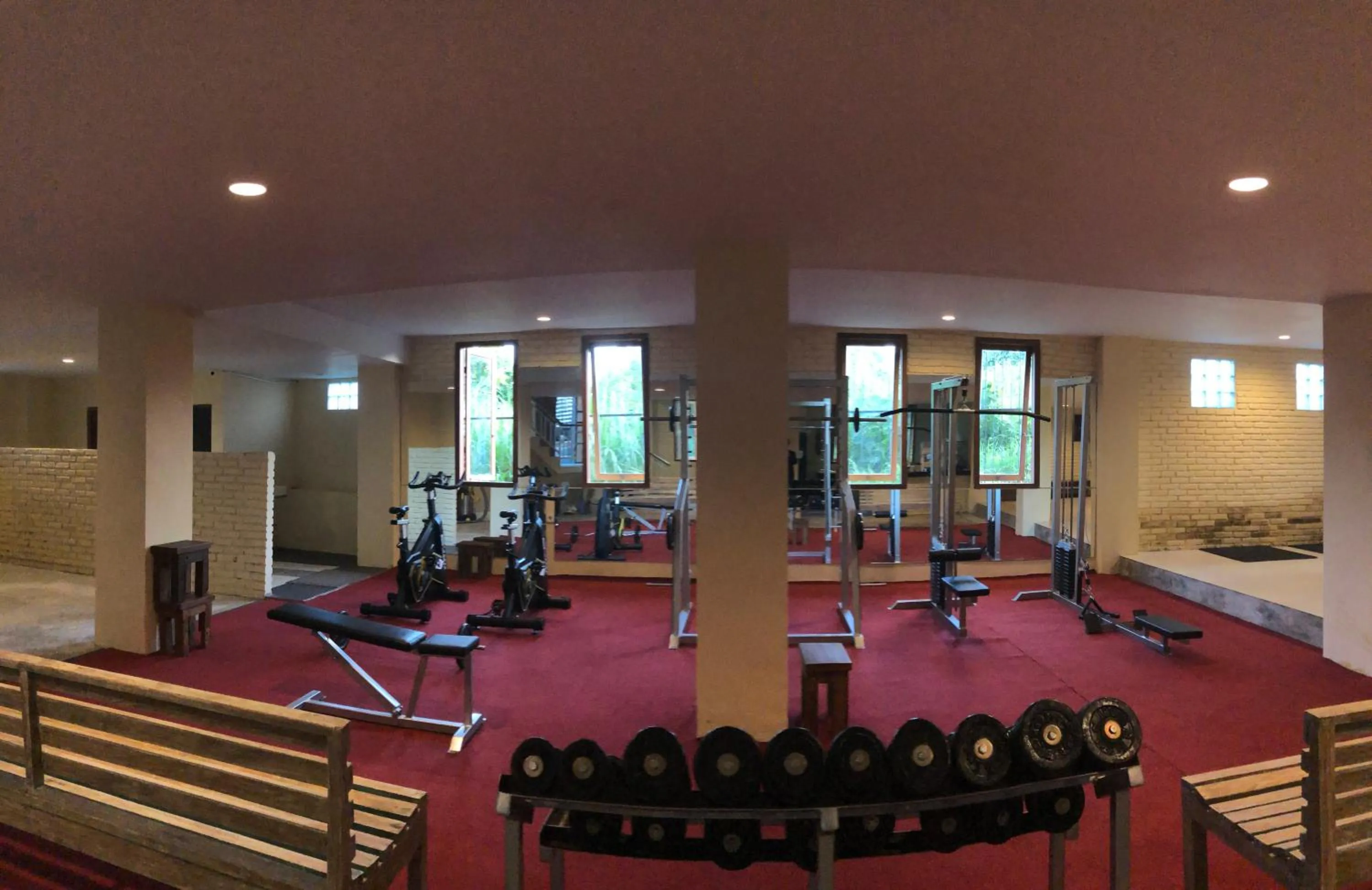 Fitness centre/facilities in Oka's Guest House Canggu