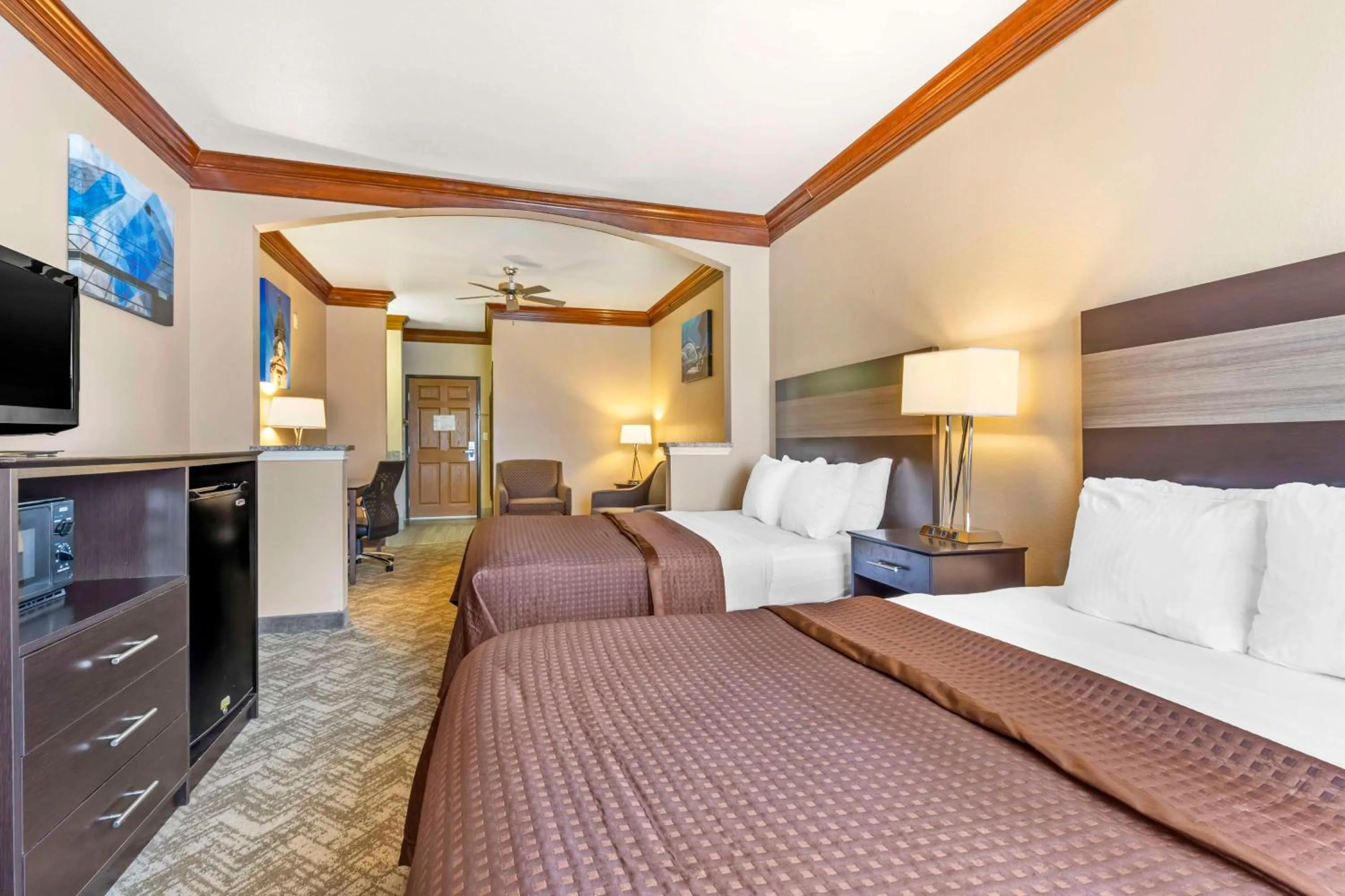 Photo of the whole room, Bed in Best Western Fort Worth Inn & Suites