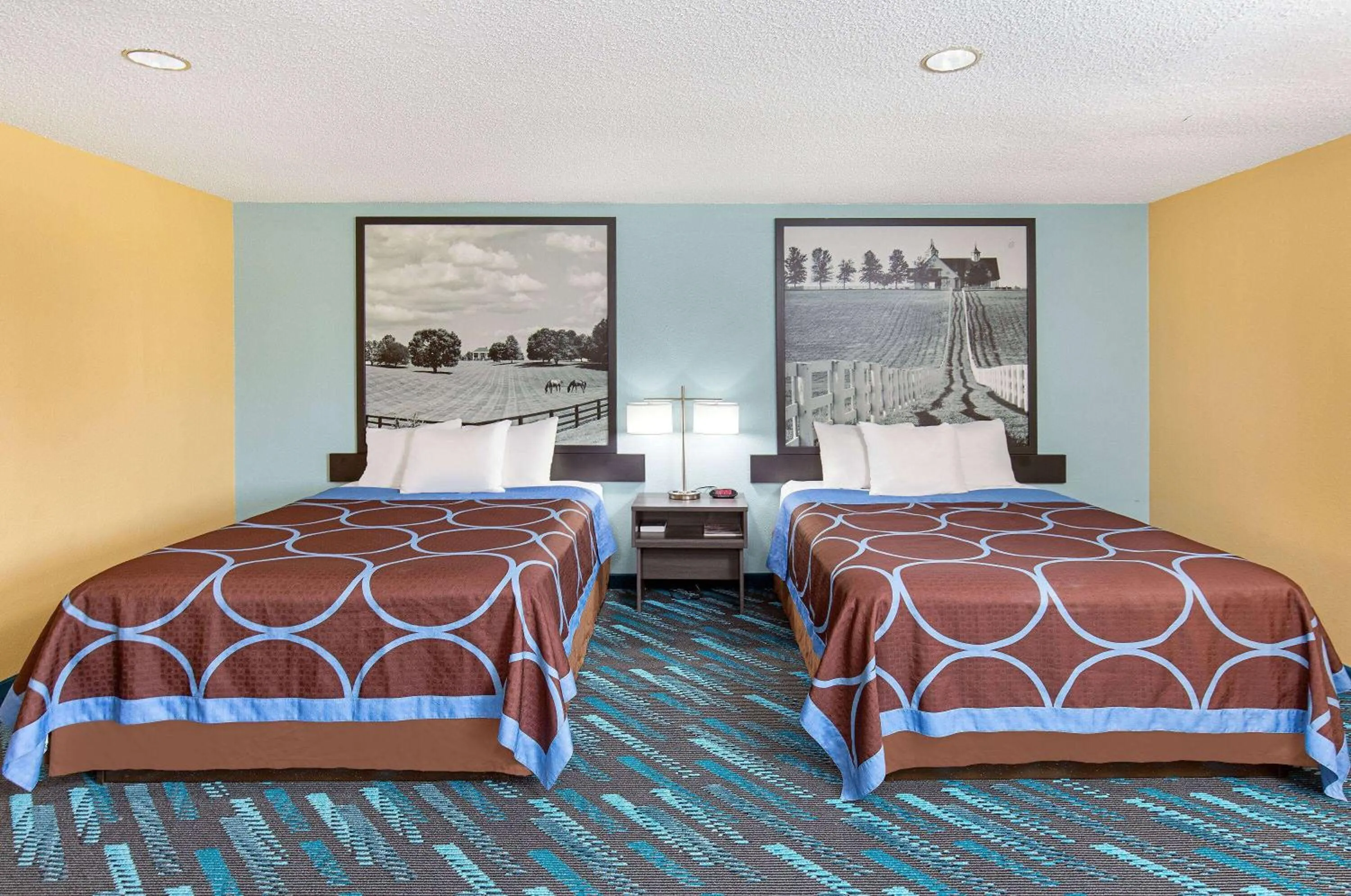 Bed in Super 8 by Wyndham Somerset