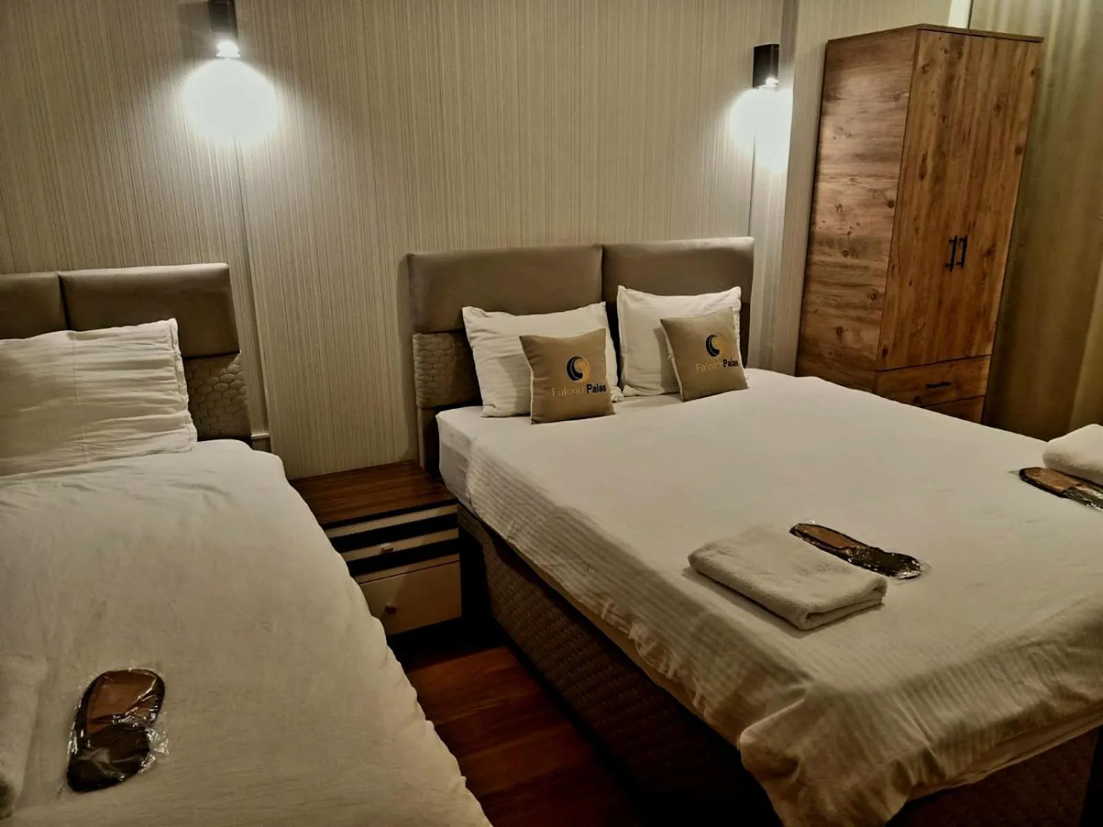 Bed in FALCON PalaS OTEL