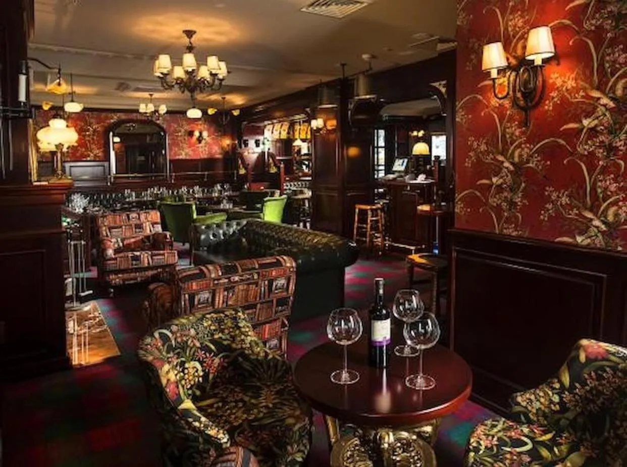 Lounge or bar in FALCON PalaS OTEL