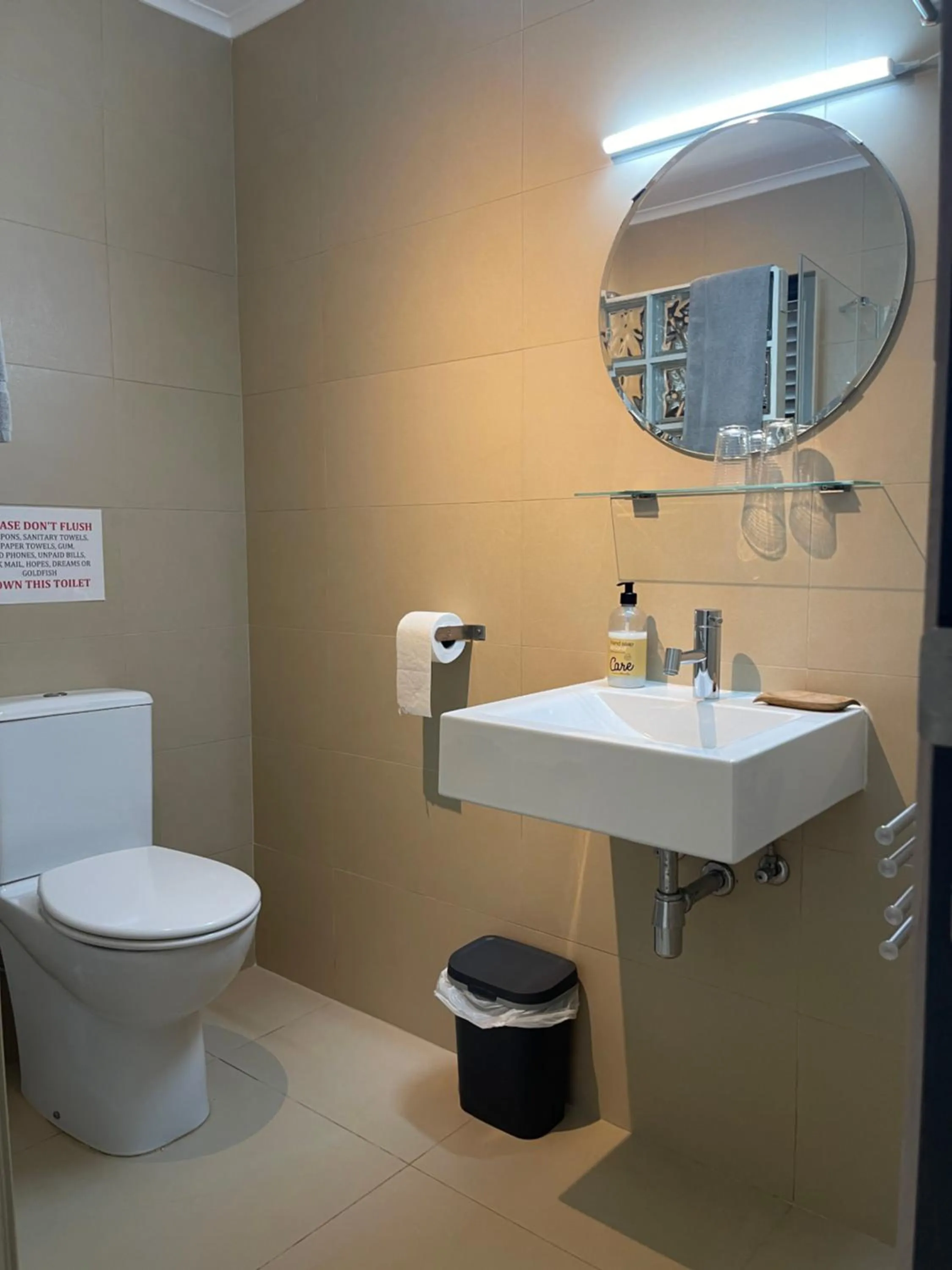 Bathroom in Oasis guesthouse, Boutique Style Hotel