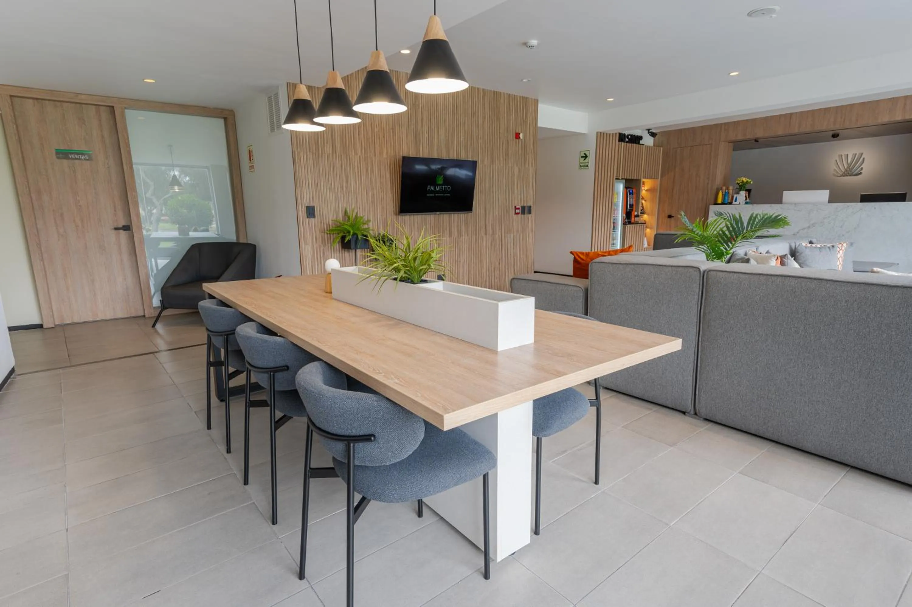 Lobby or reception in Palmetto Hotel Business San Miguel