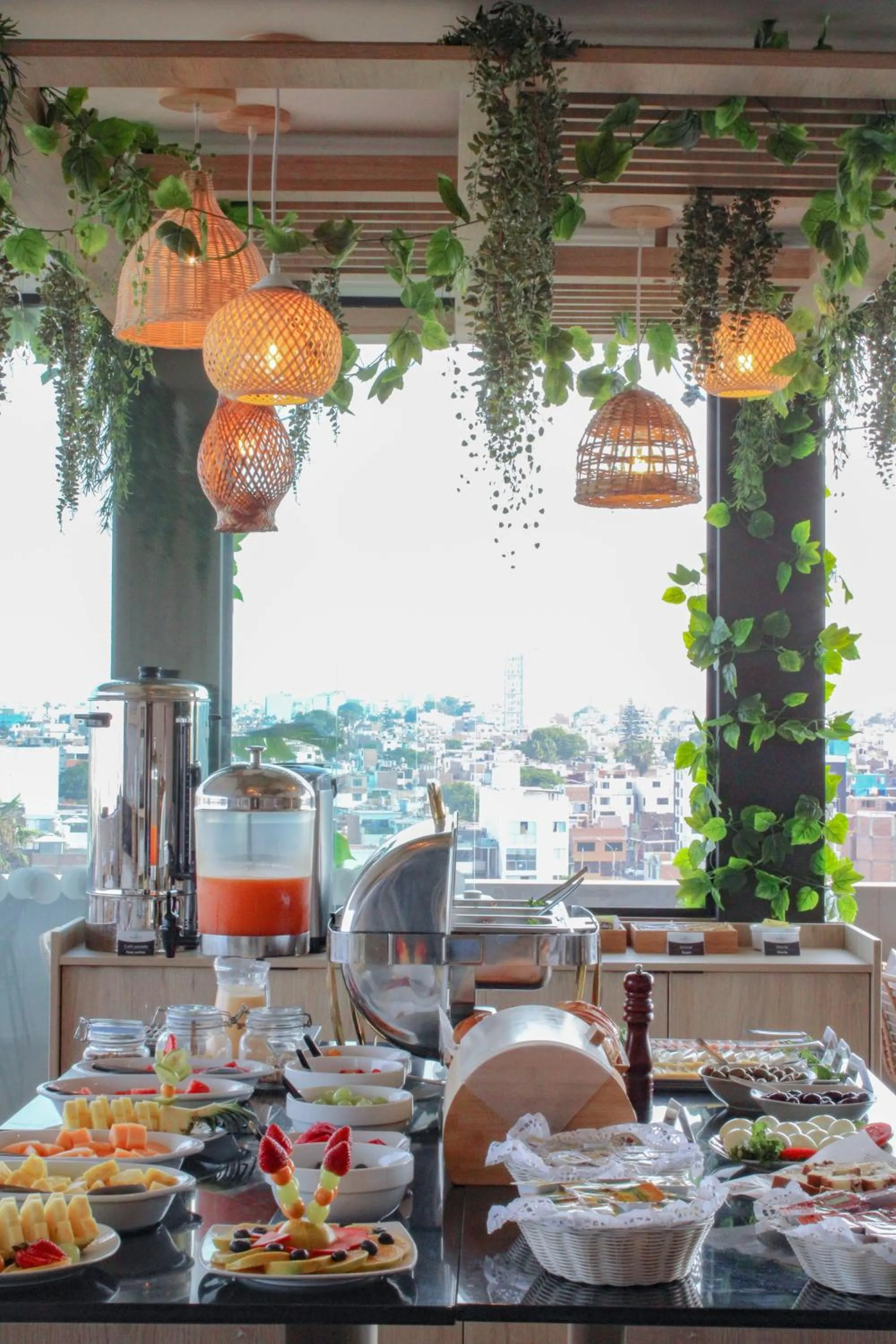 Restaurant/places to eat in Palmetto Hotel Business San Miguel