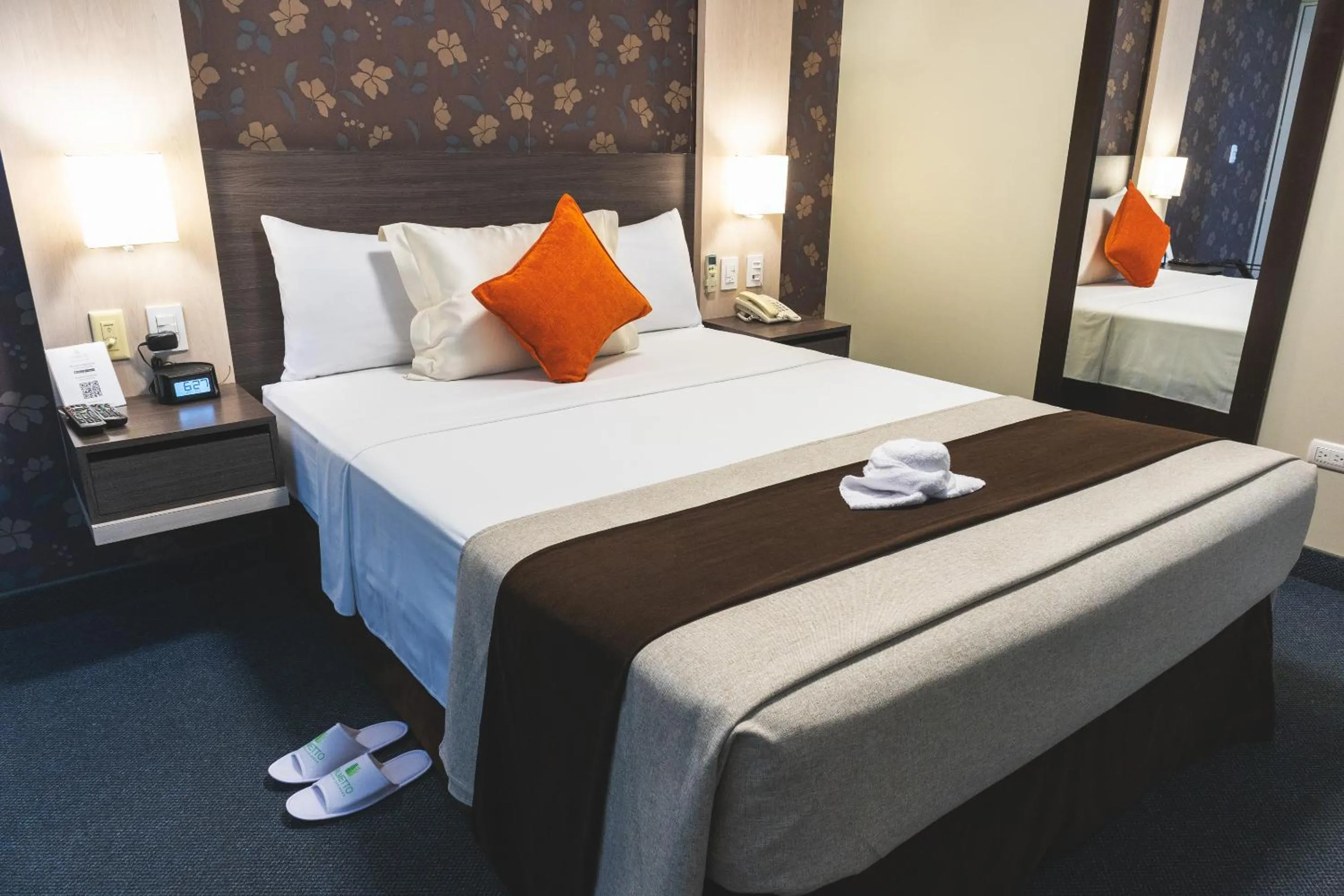 Bedroom, Bed in Palmetto Hotel Business San Miguel