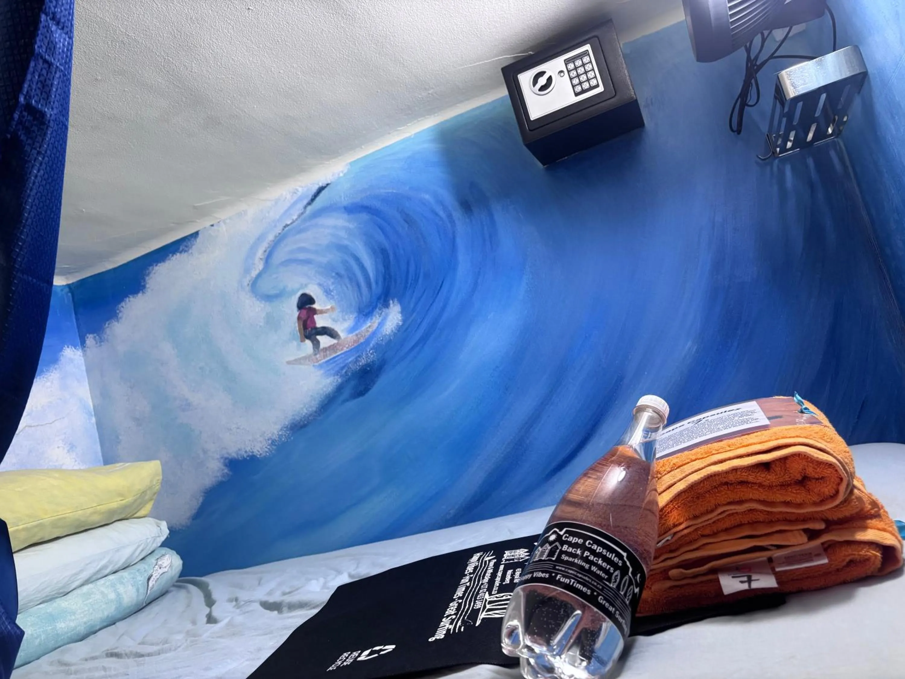 Bed in Cape Capsules