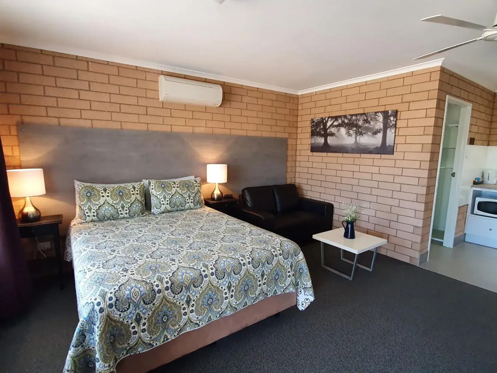 Deluxe Double Room - single occupancy in Streaky Bay Motel and Villas Deluxe Double Room - single occupancy in Streaky Bay Motel and Villas