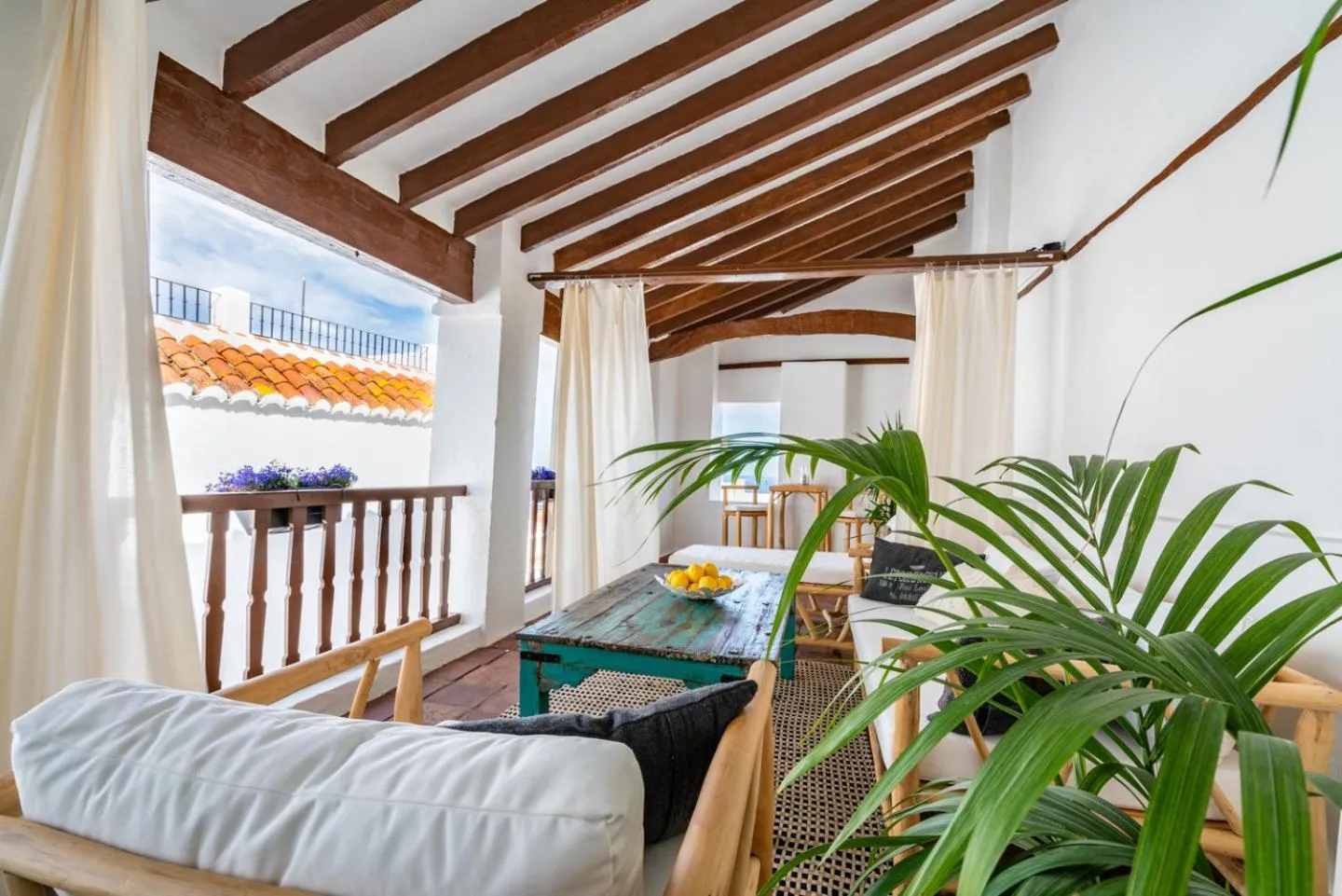 Seating area in Limonero bnb