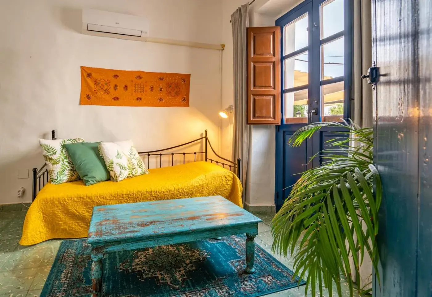 Double Room with Extra Bed in Limonero bnb Double Room with Extra Bed in Limonero bnb