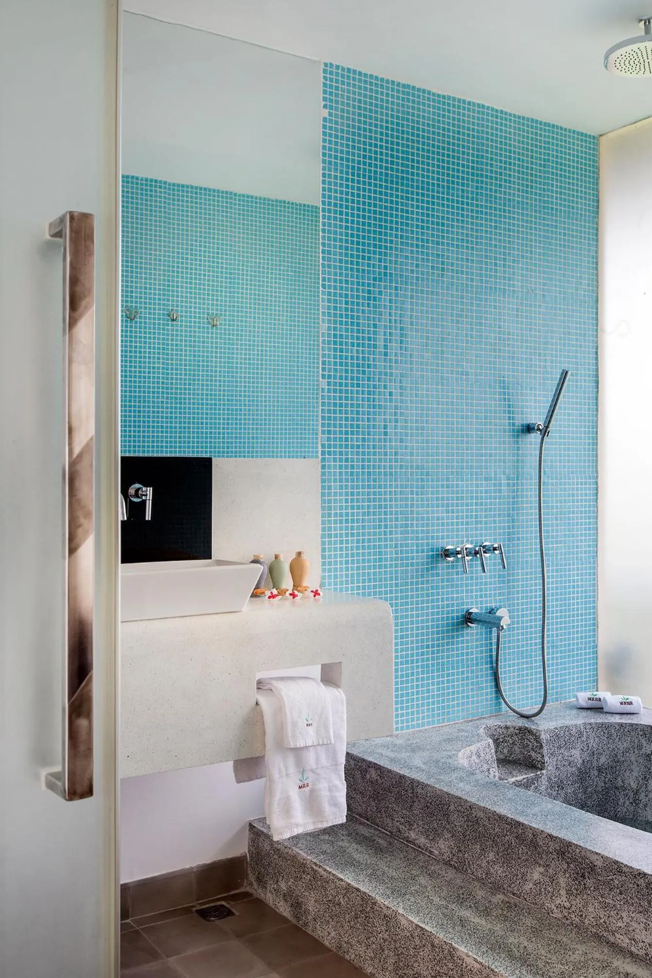 Bathroom, Bed in Mekong Riverside Boutique Resort & Spa