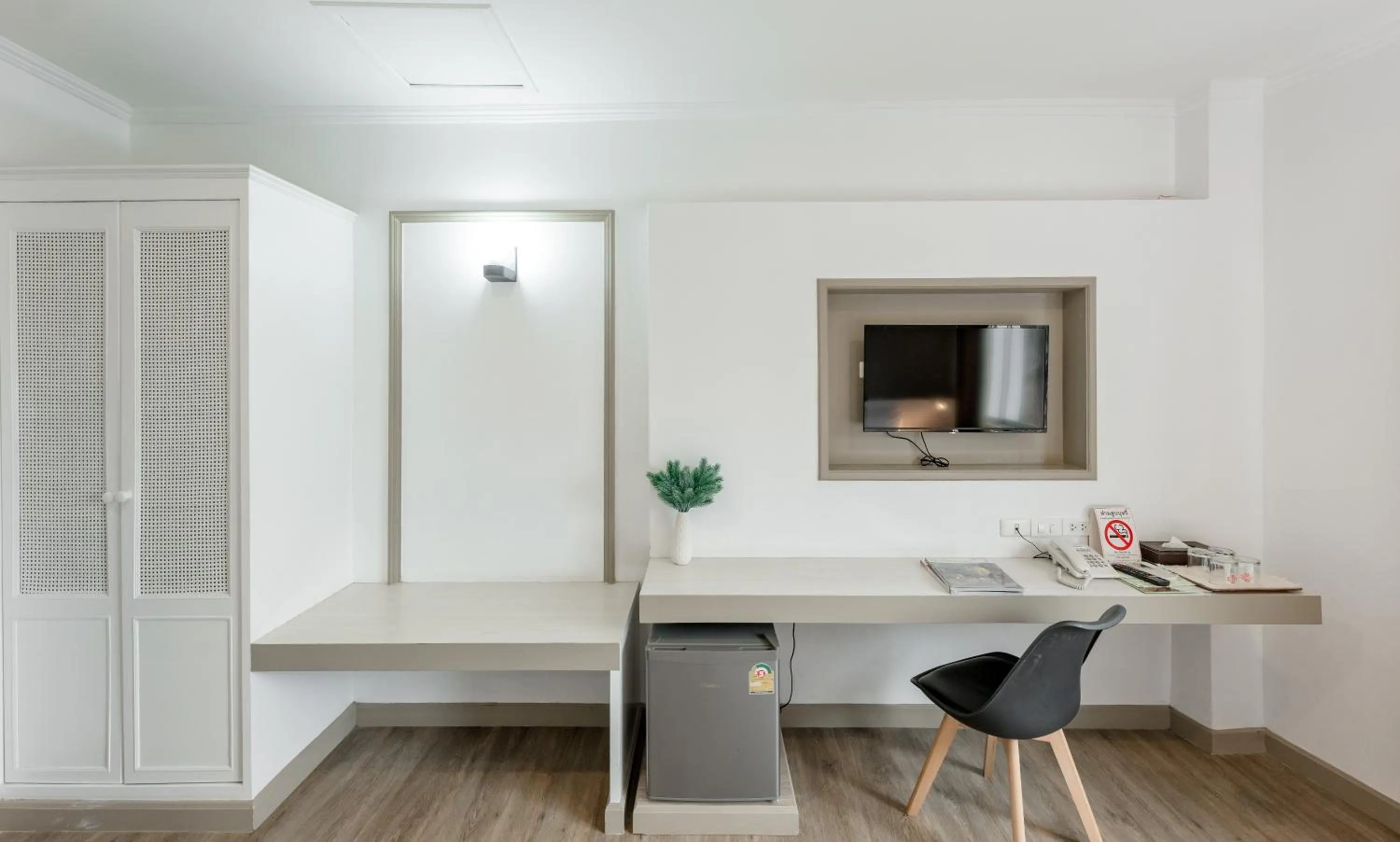 Bedroom in Dhevaraj Hotel