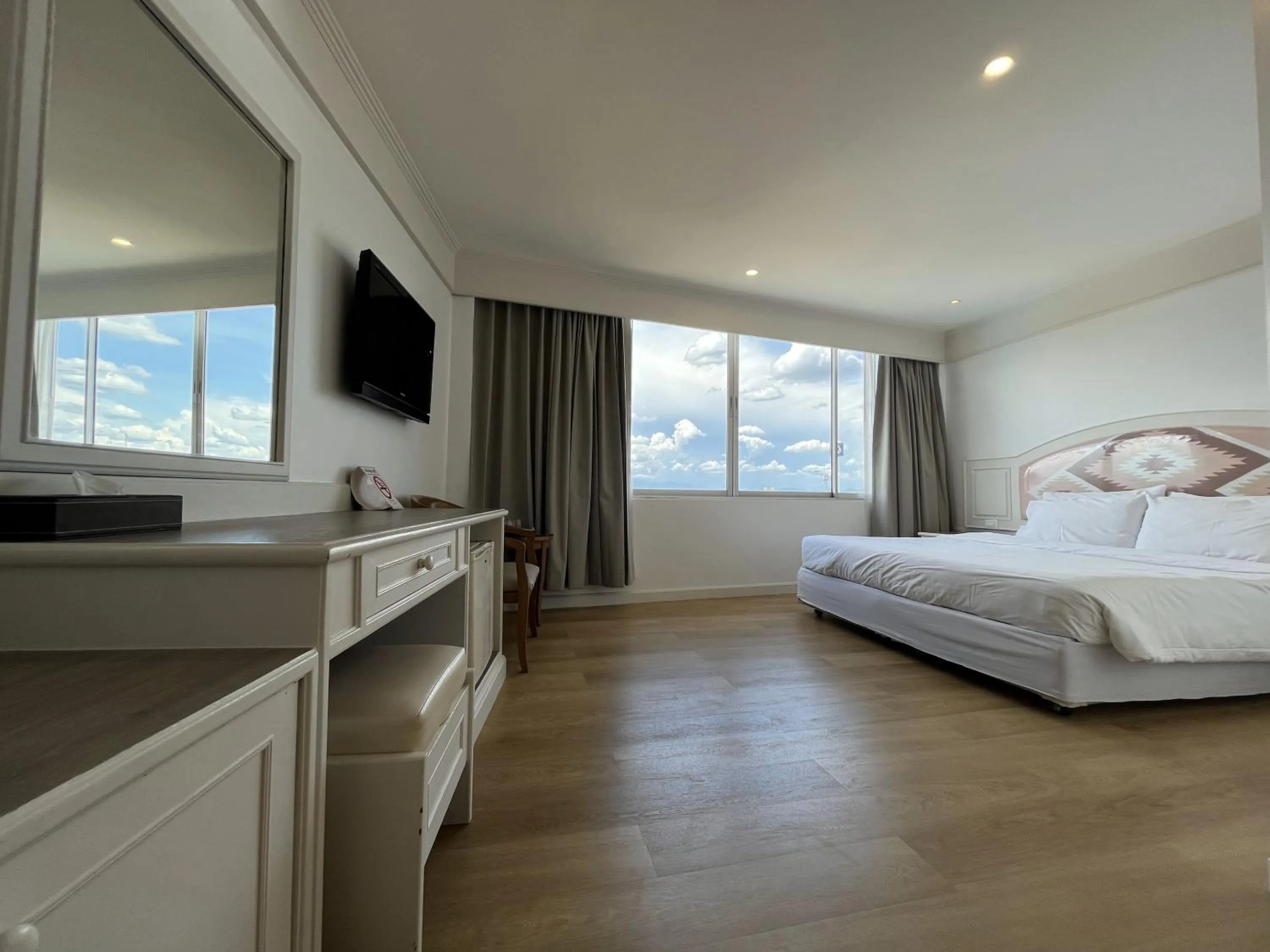 Bedroom, Bed in Dhevaraj Hotel