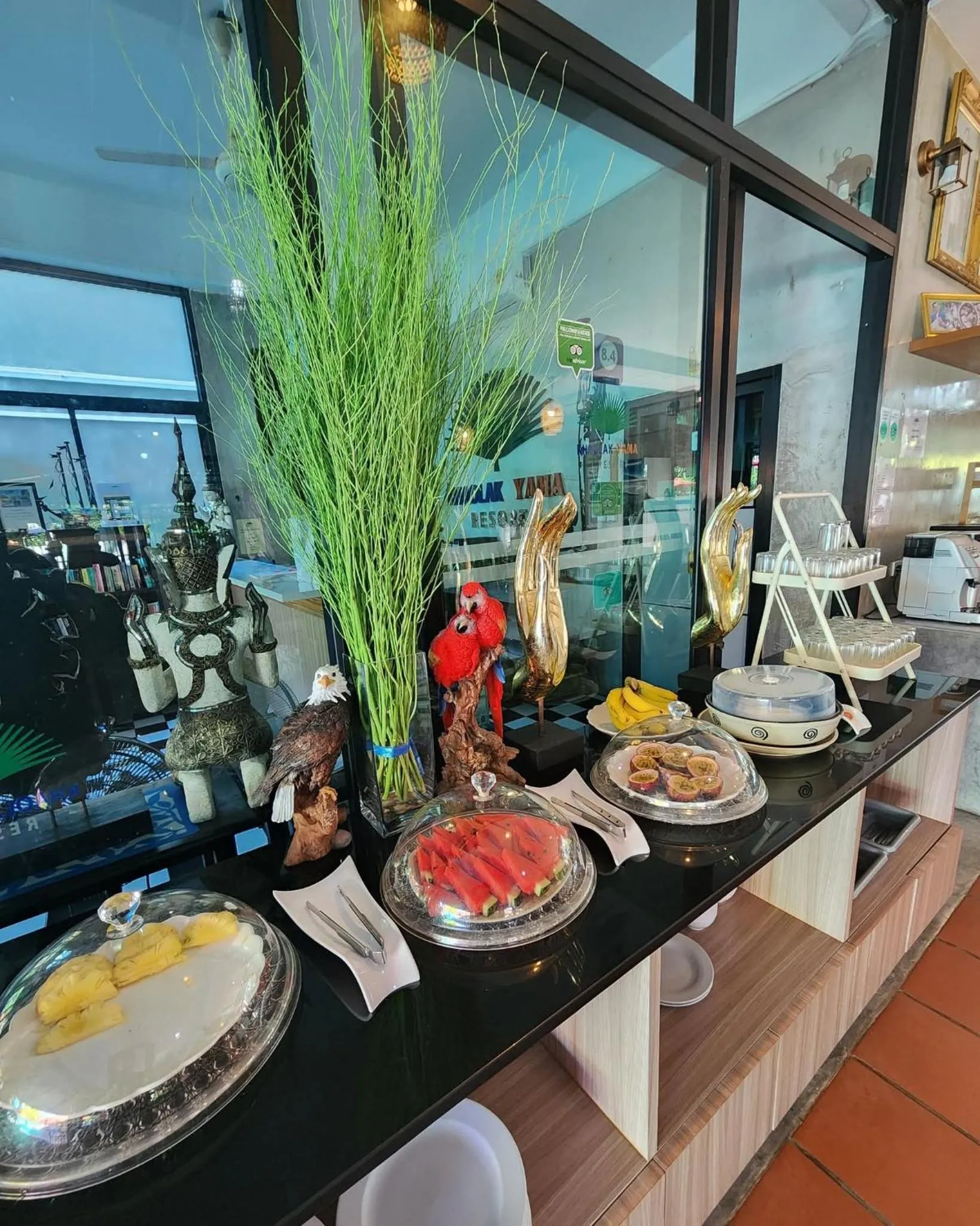 Restaurant/places to eat in Khaolak Yama Resort - SHA Plus