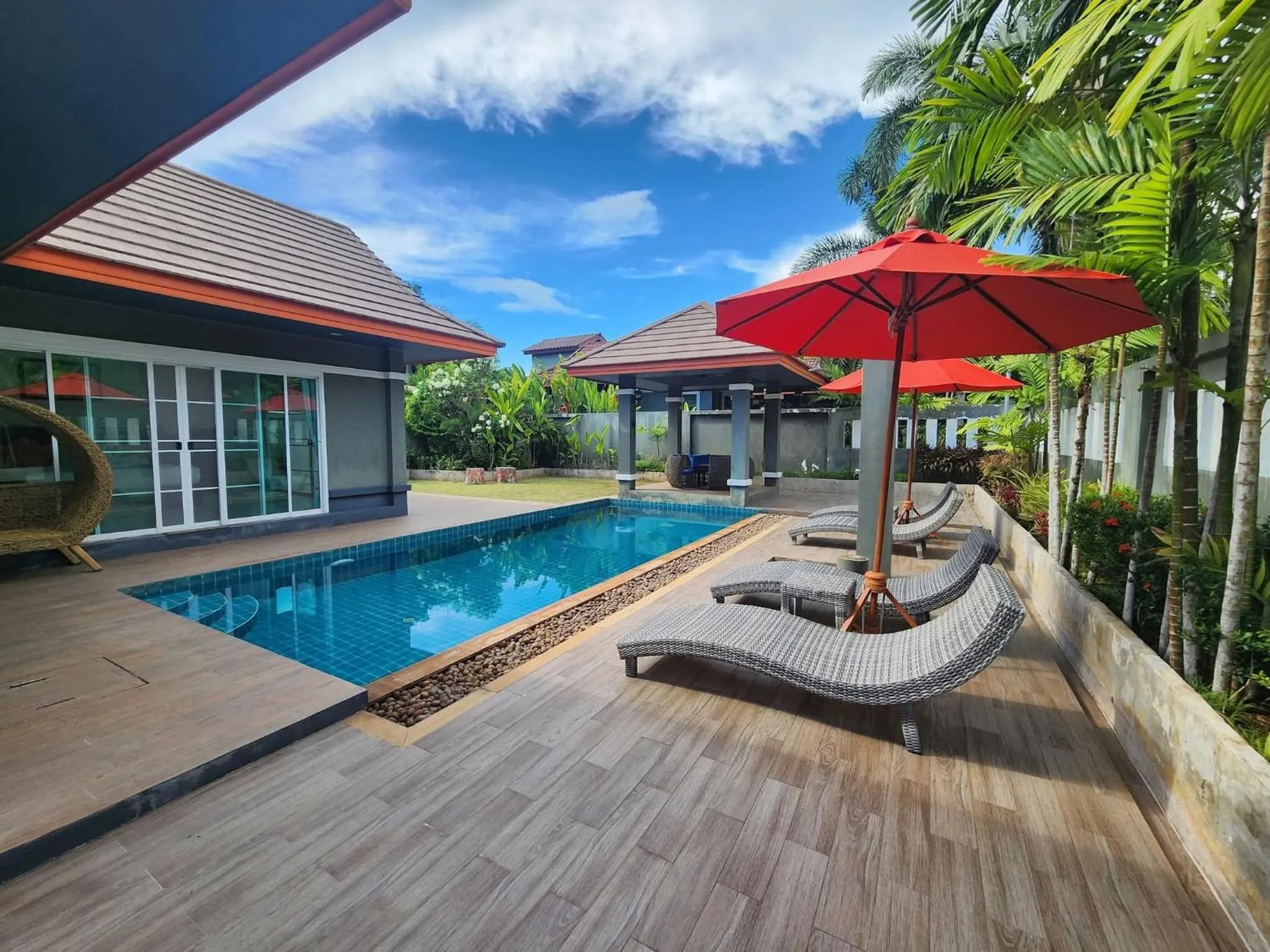 Swimming pool in Khaolak Yama Resort - SHA Plus