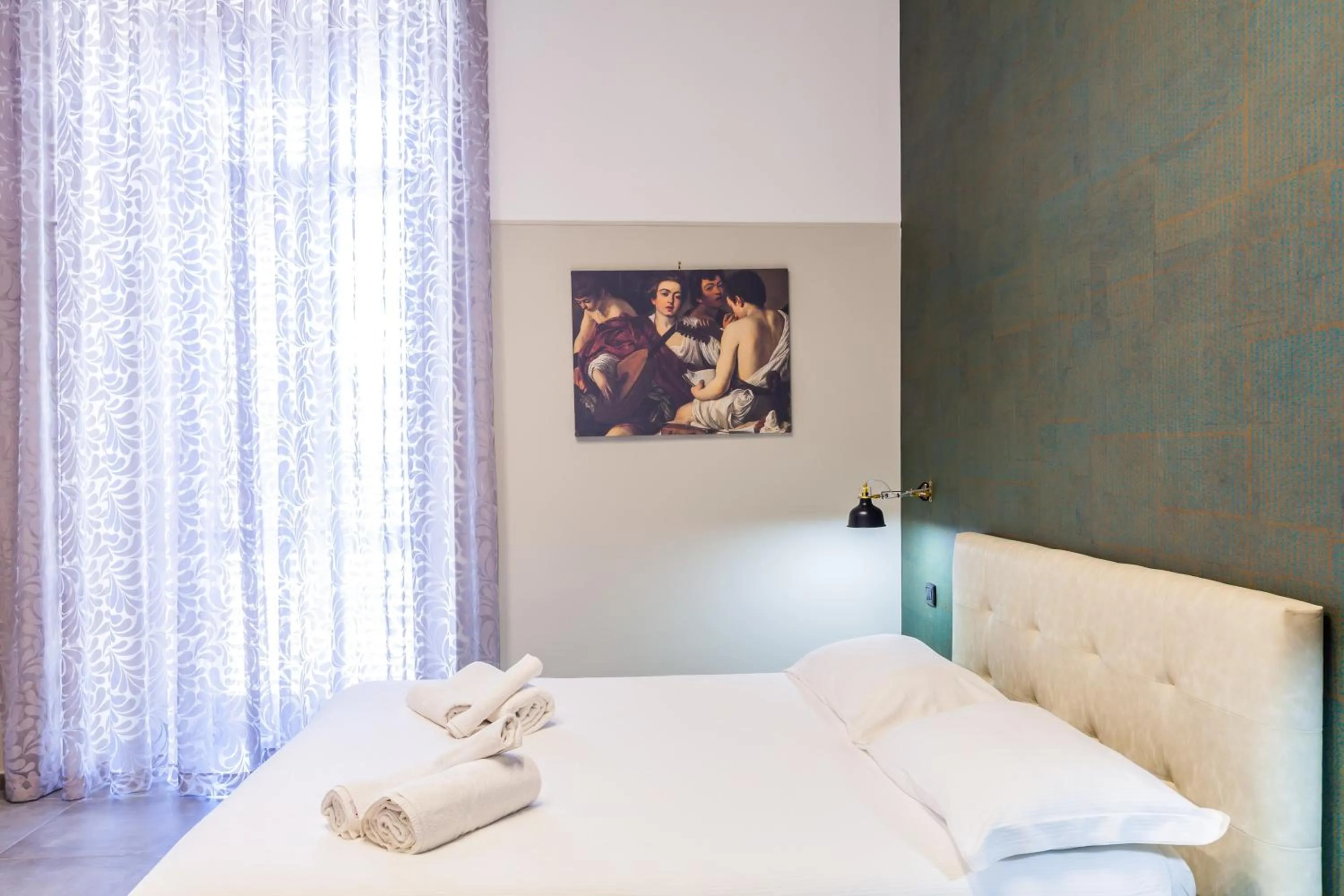 Bed in Donna Lena Relais Napoli