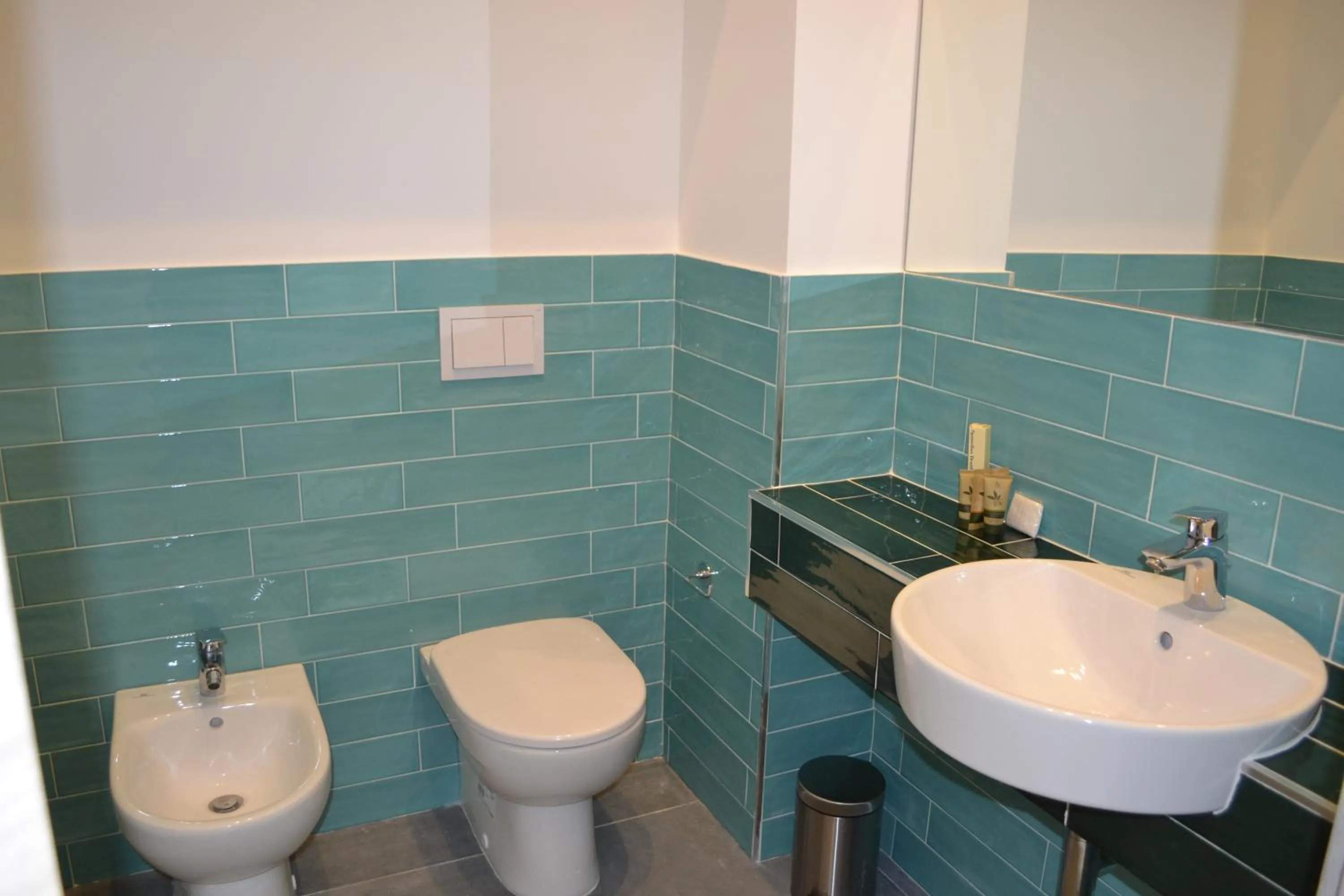 Toilet in Donna Lena Relais Napoli