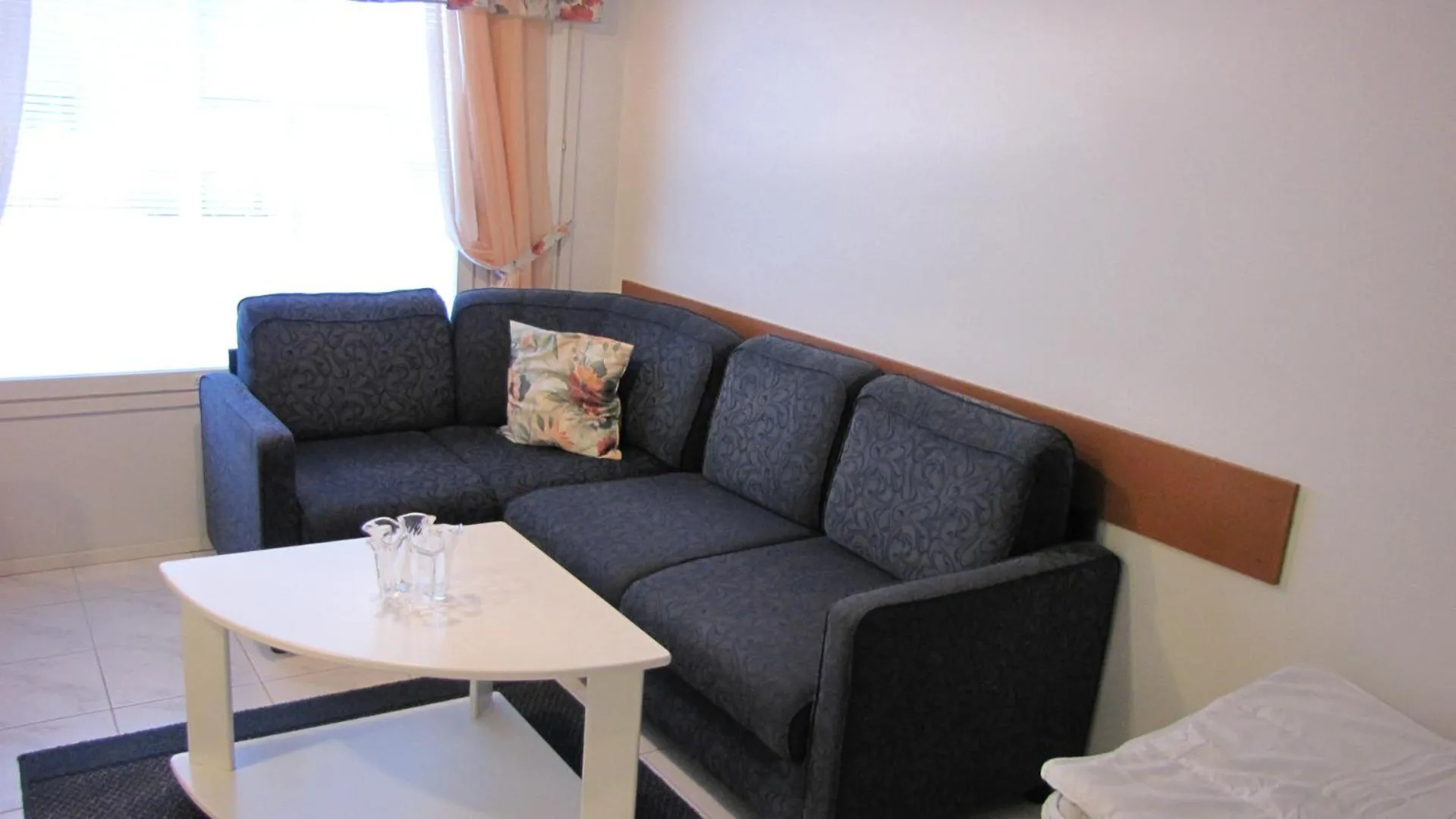 Photo of the whole room in Aparthotel YlläStar