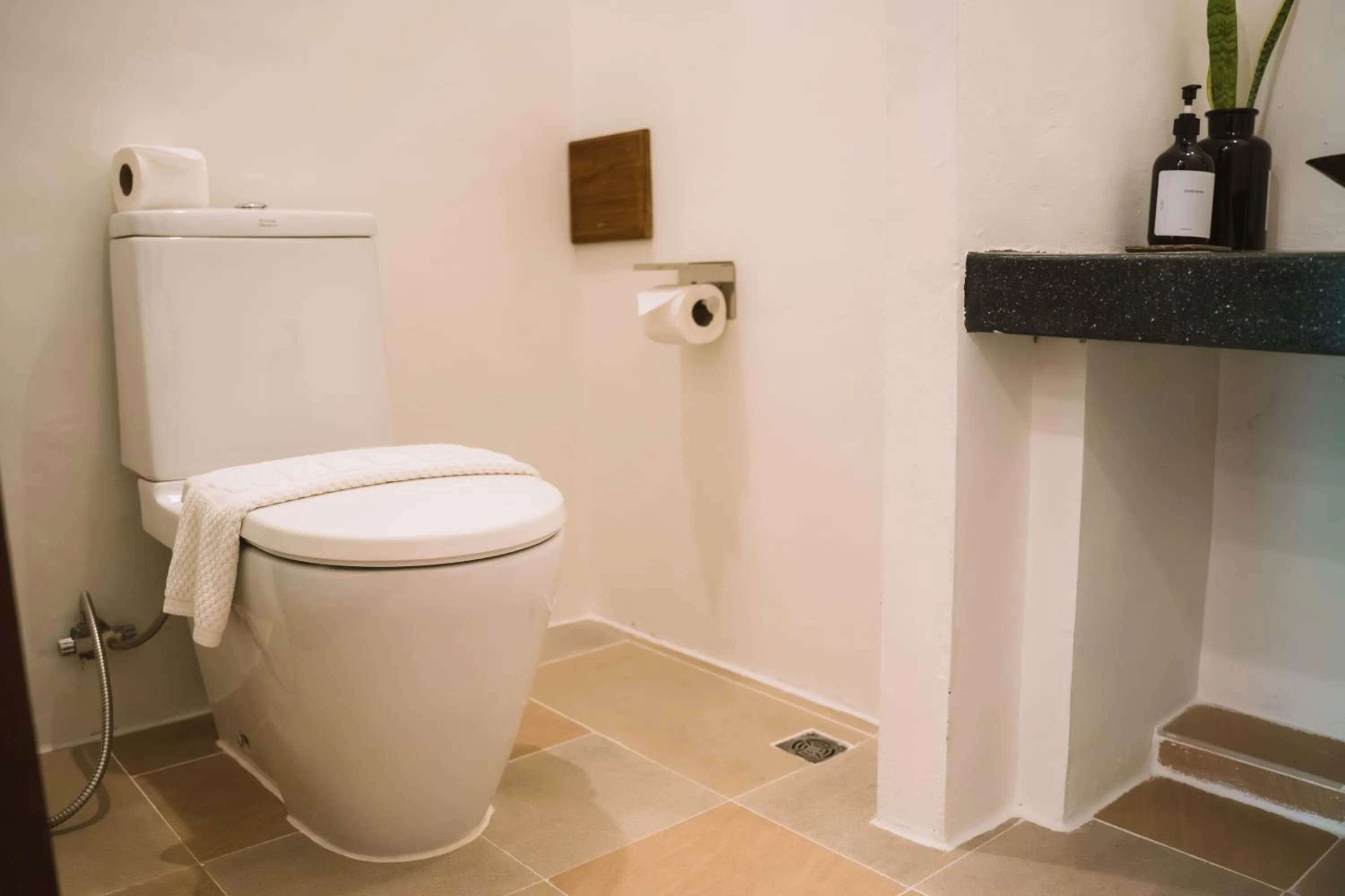 Toilet in Le Sen Boutique Hotel