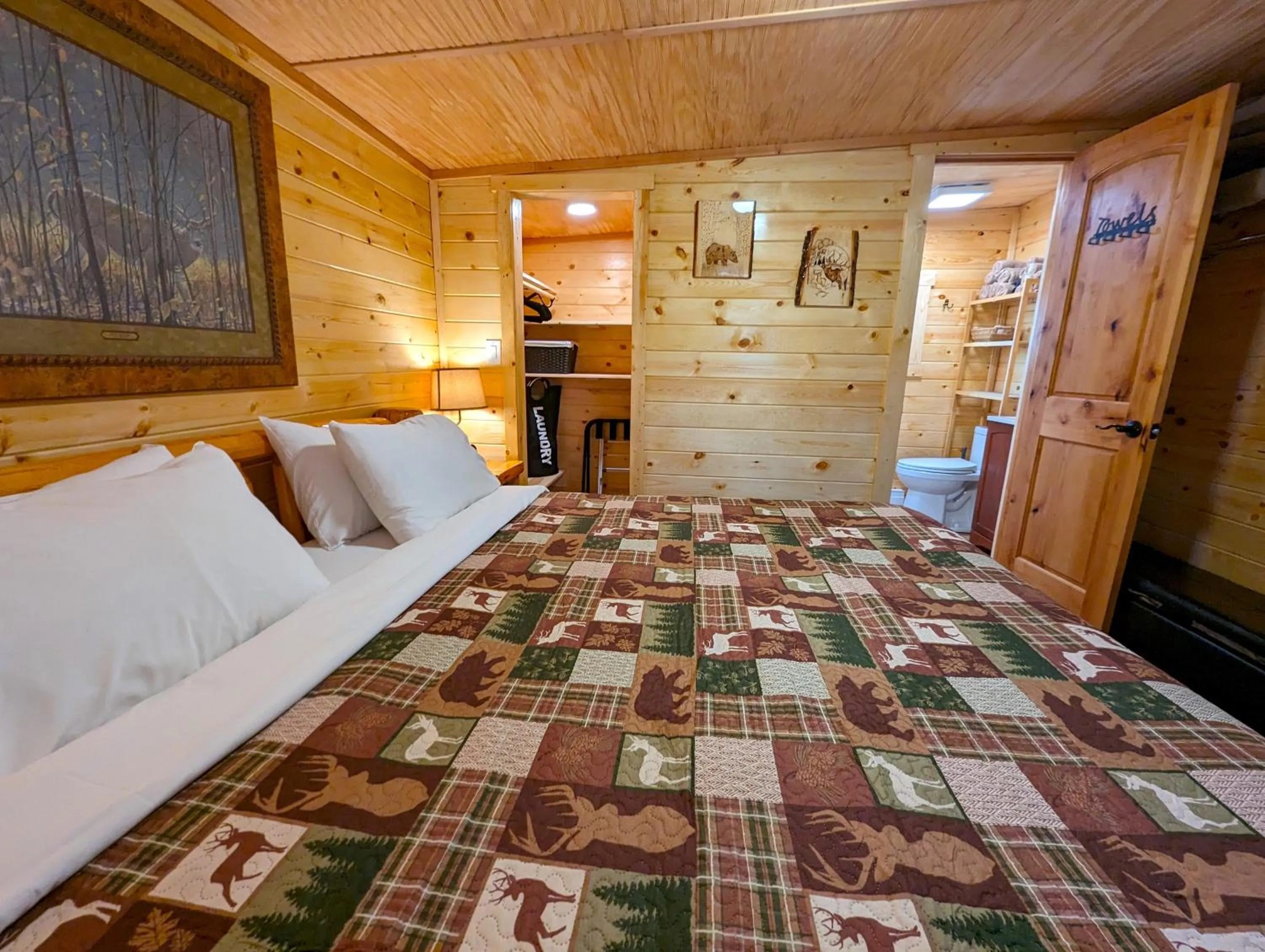 Bed in Yellowstone's Treasure Cabins