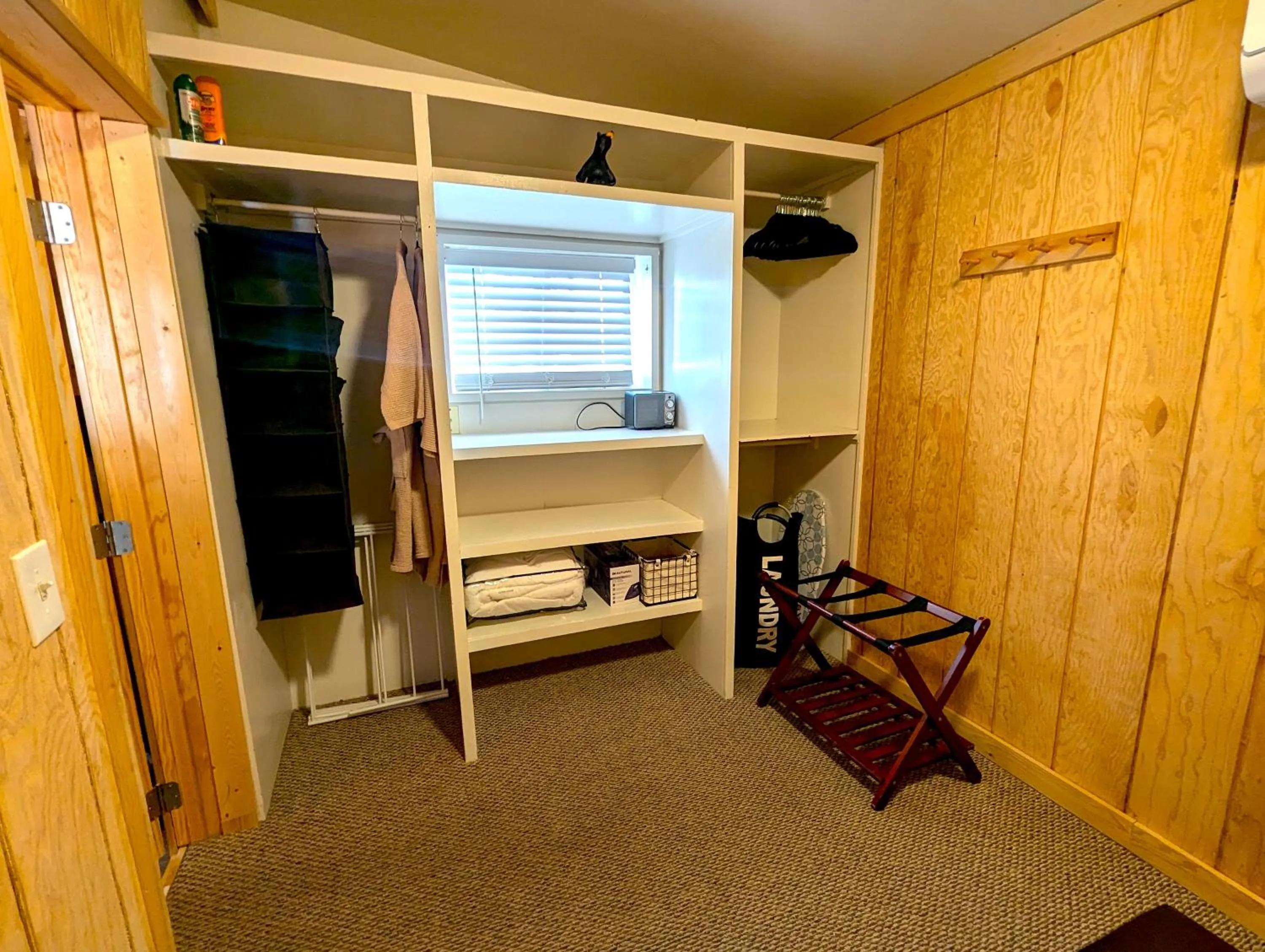 Yellowstone's Treasure Cabins