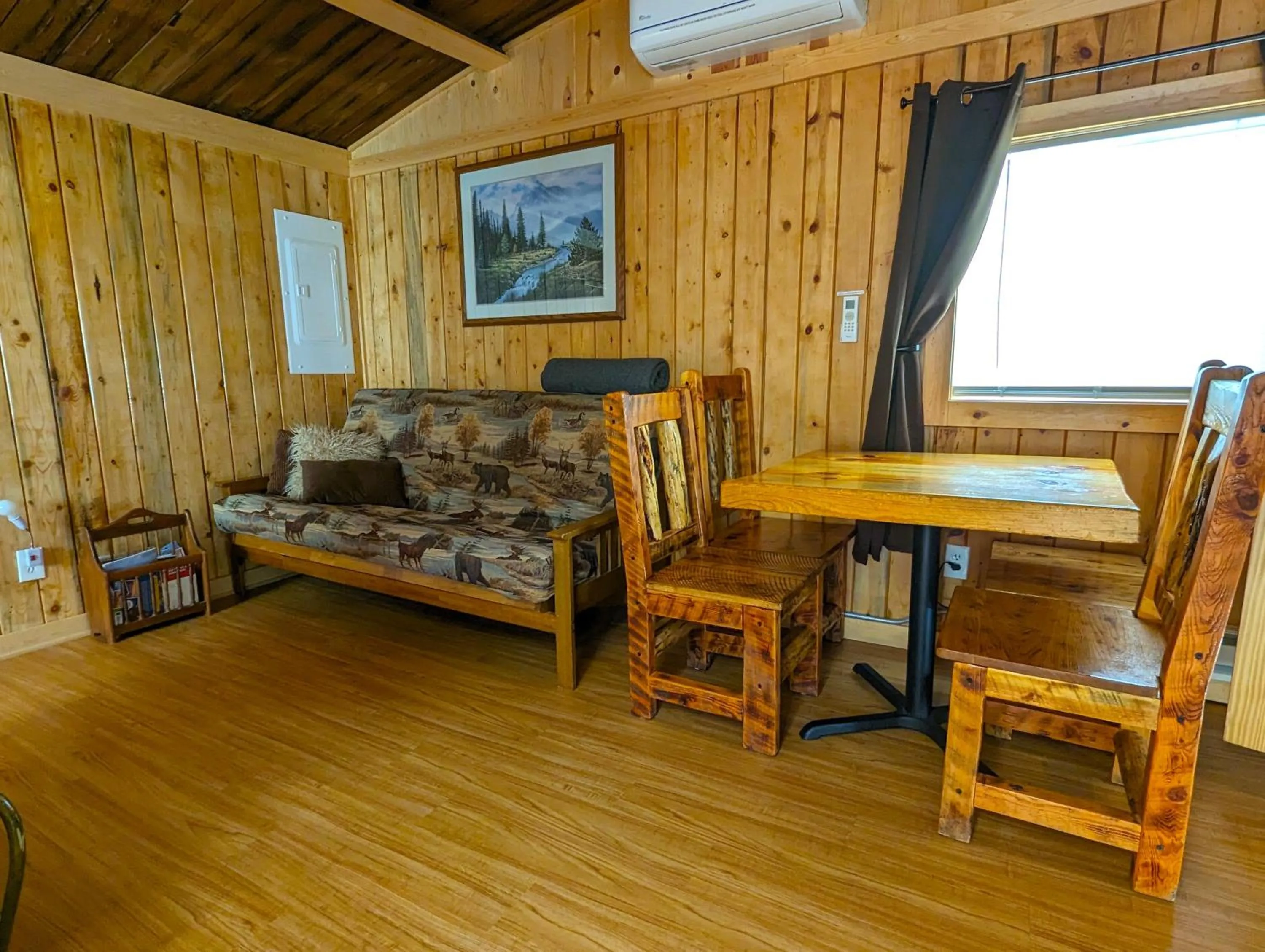Yellowstone's Treasure Cabins