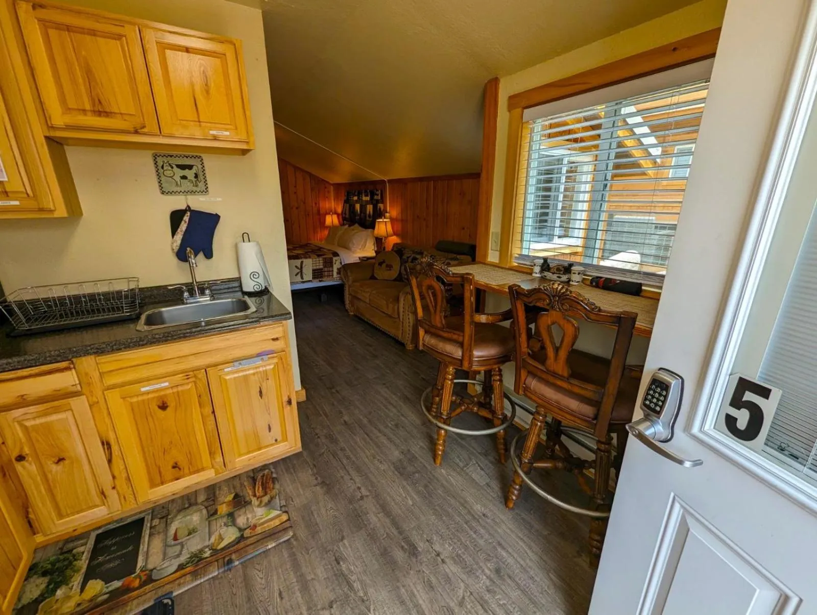 Yellowstone's Treasure Cabins