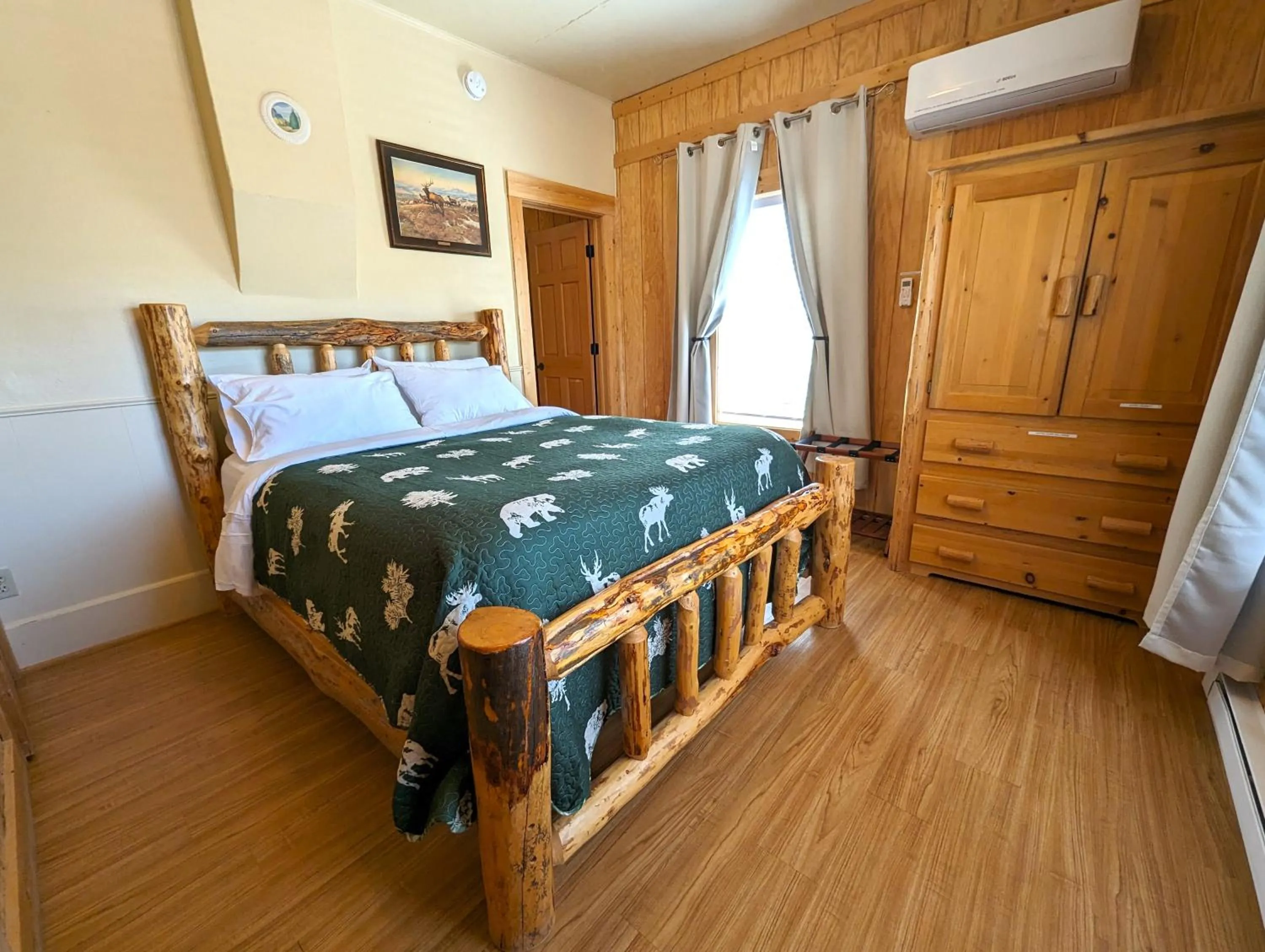 Bed in Yellowstone's Treasure Cabins