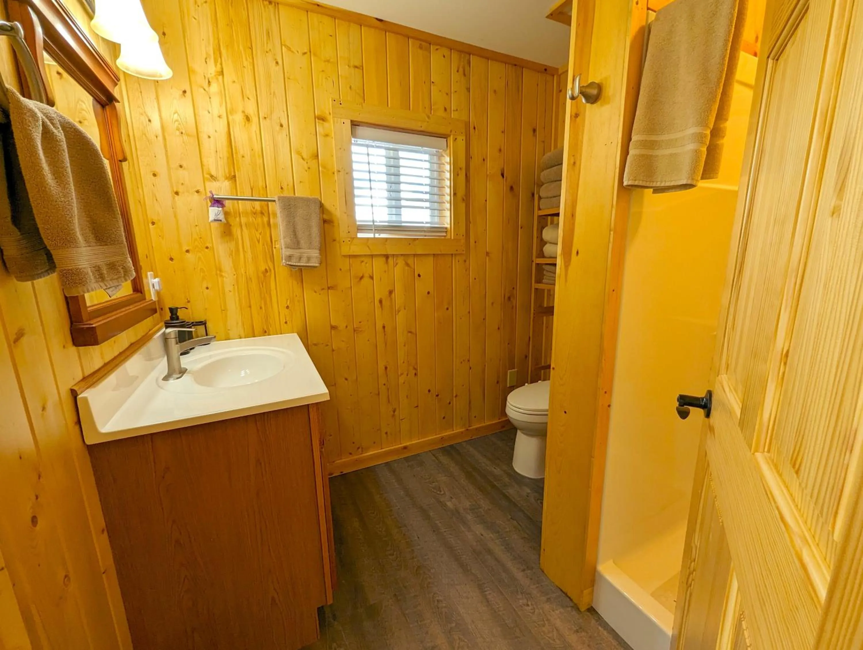 Yellowstone's Treasure Cabins